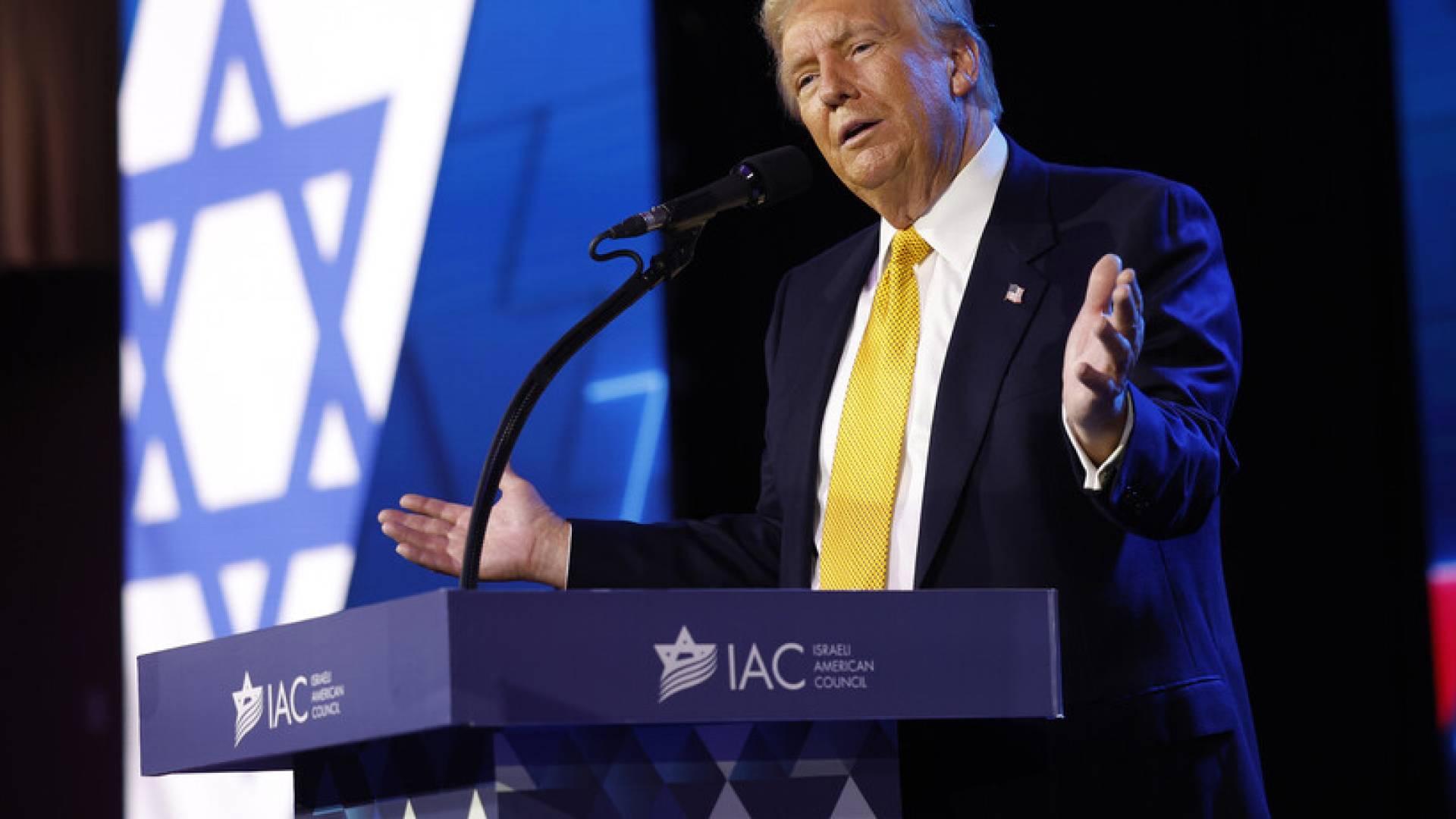 الرئيس الامريكي دونالد ترمب