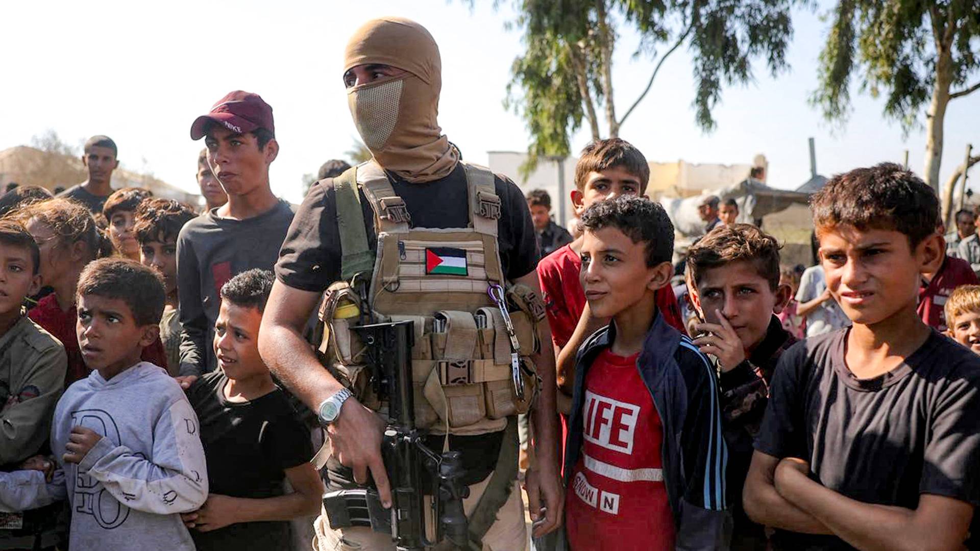 مقاتل من كتائب القسام في غزة