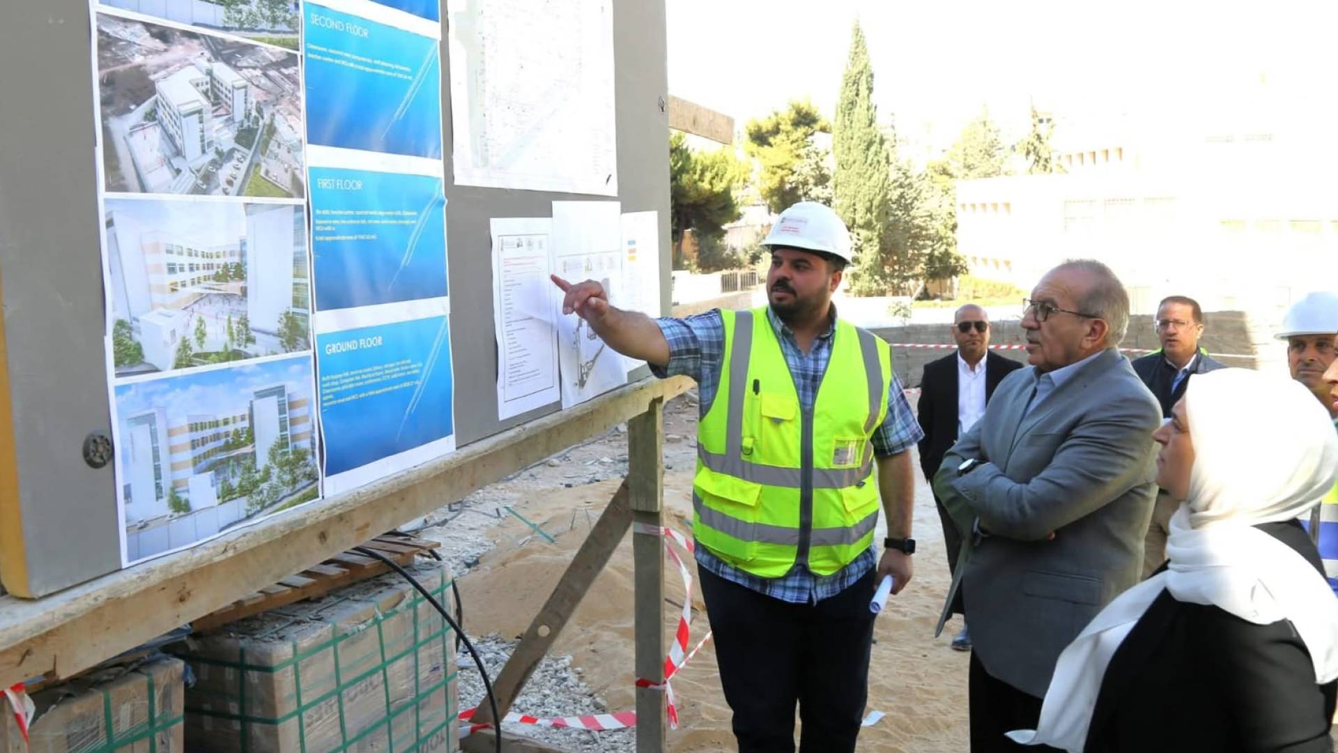 الجولة التفقدية لوزير الأشغال العامة والإسكان على بعض المشاريع في العاصمة