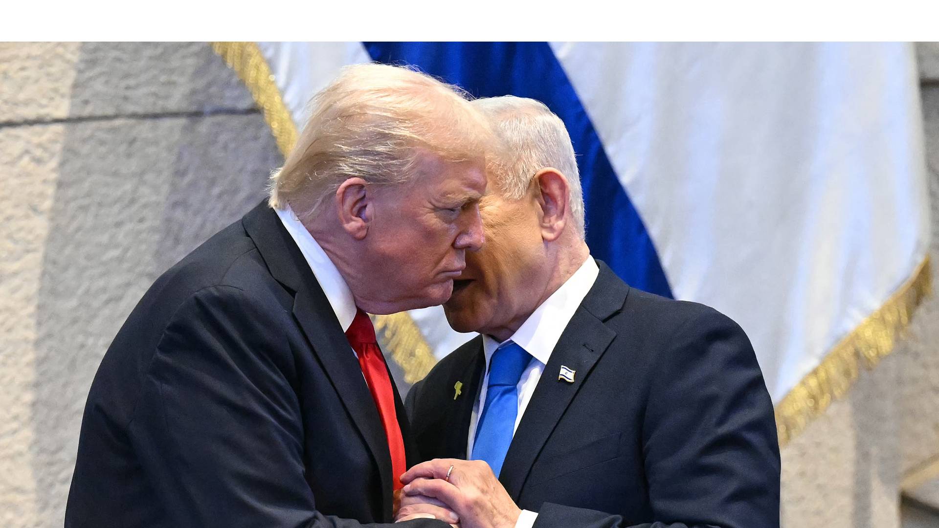 رئيس وزراء الاحتلال بنيامين نتنياهو والرئيس الأمريكي دونالد ترمب