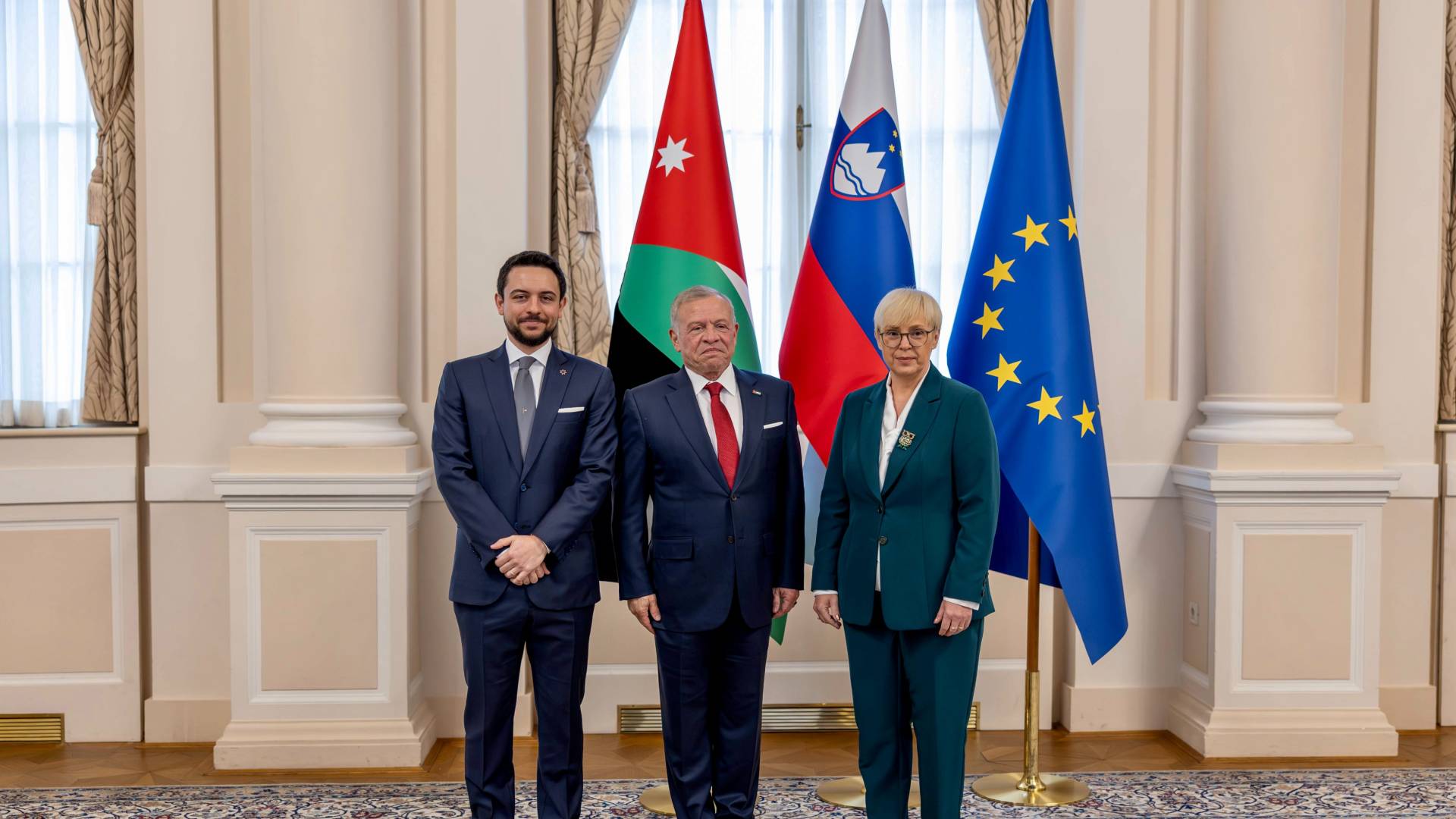 الملك عبدالله الثاني وولي العهد ورئيسة سولفينيا