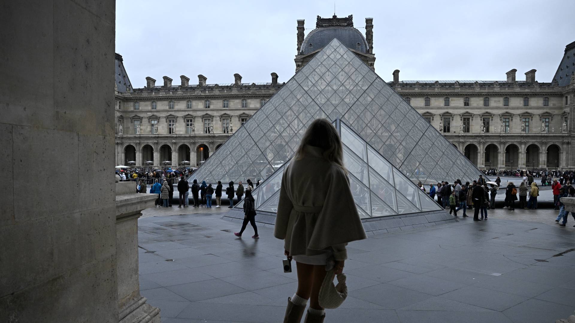 متحف اللوفر