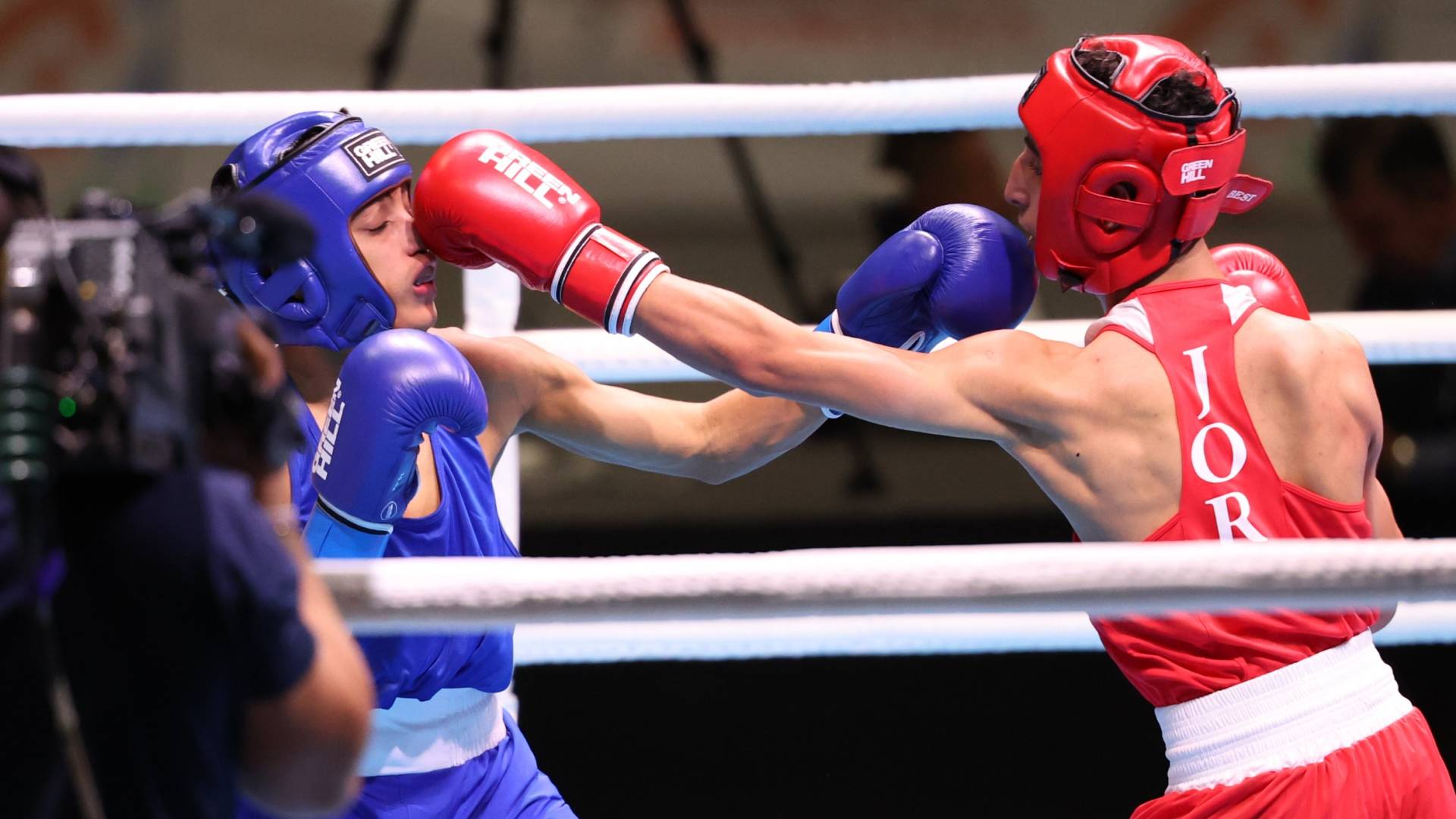 الملاكم معتز المشاعلة