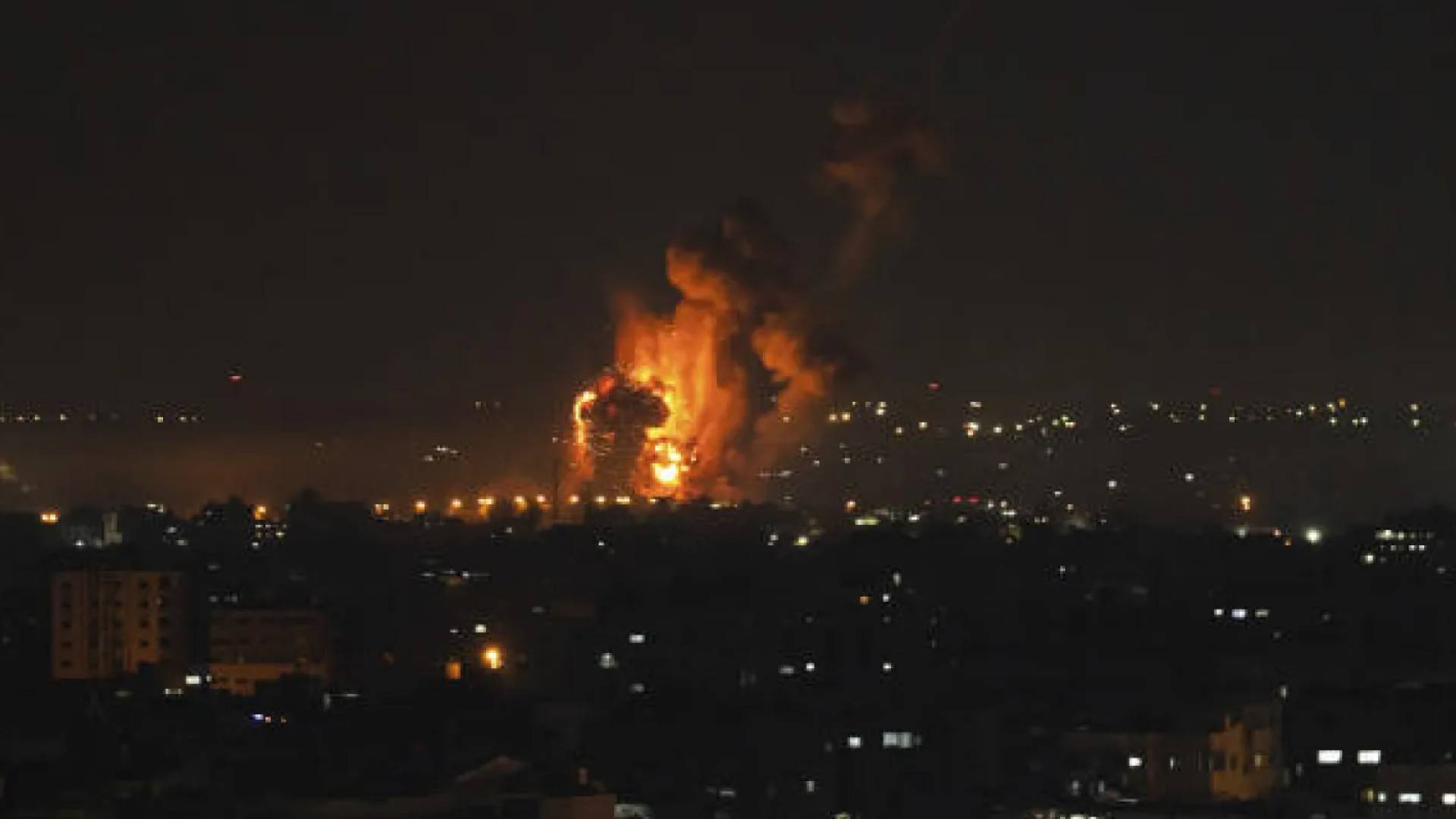 غارات اسرائيلية على قطاع غزة