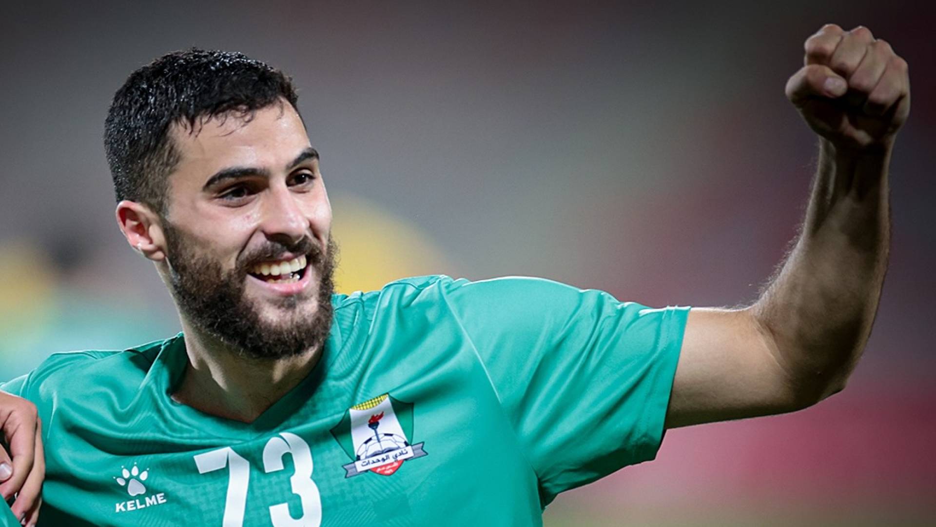 لاعب الوحدات وجدي نبهان يحتفل بهدف سابق