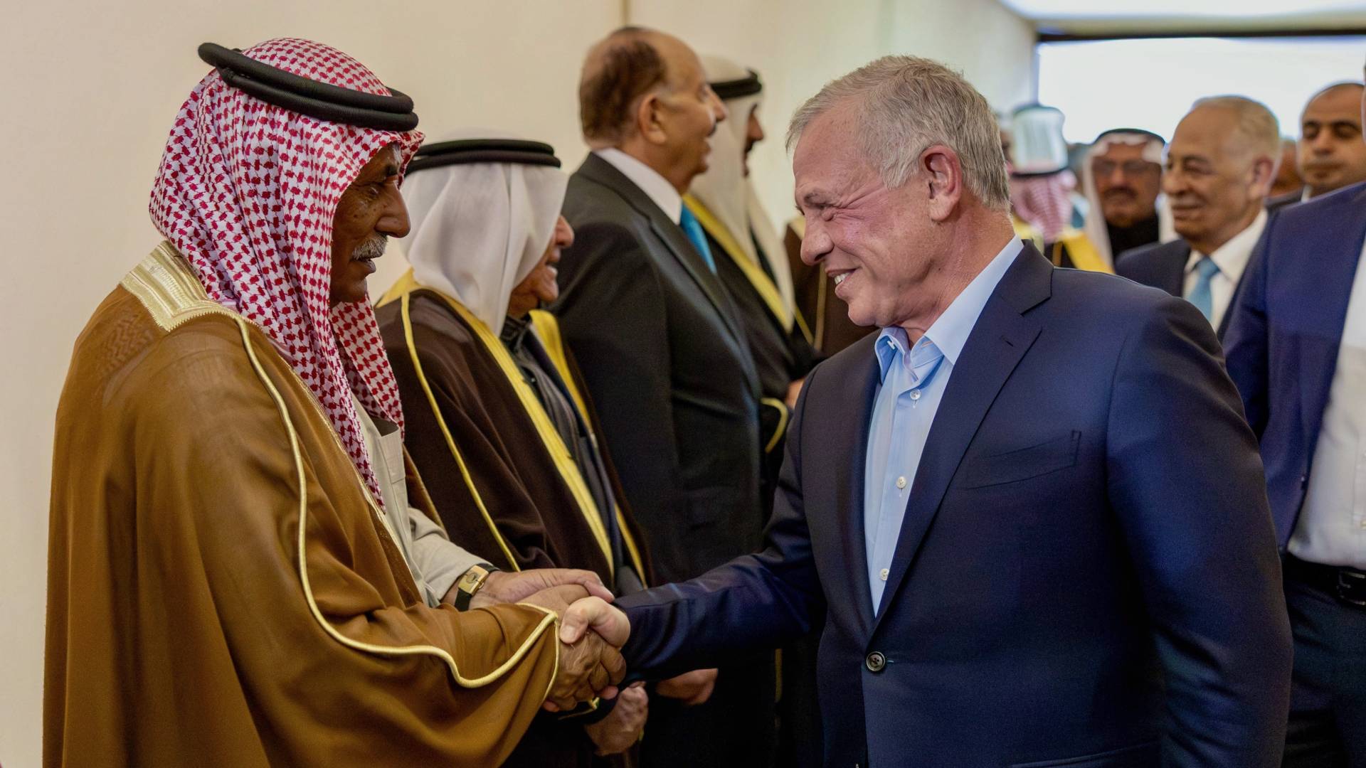 الملك عبدالله الثاني يلتقي وجهاء محافظة الكرك