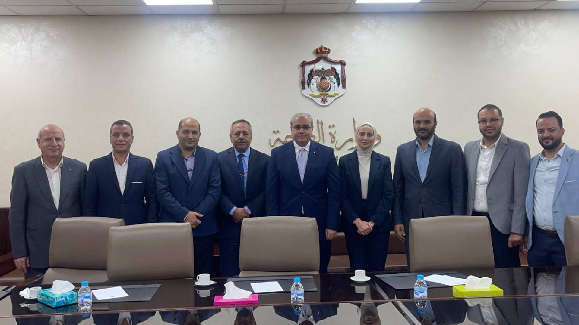 اجتماع موسّع لبحث مطالب الممرضين في القطاع العام