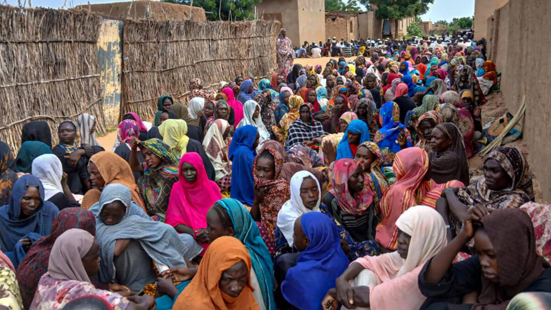 مركز لتوزيع المساعدات في الفاشر .. ارشيفية