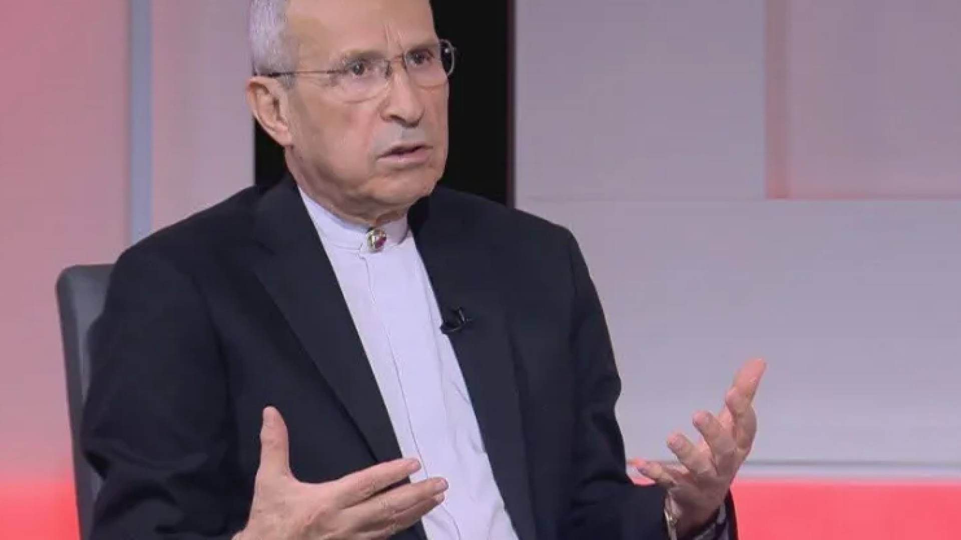 الدكتور كامل العجلوني