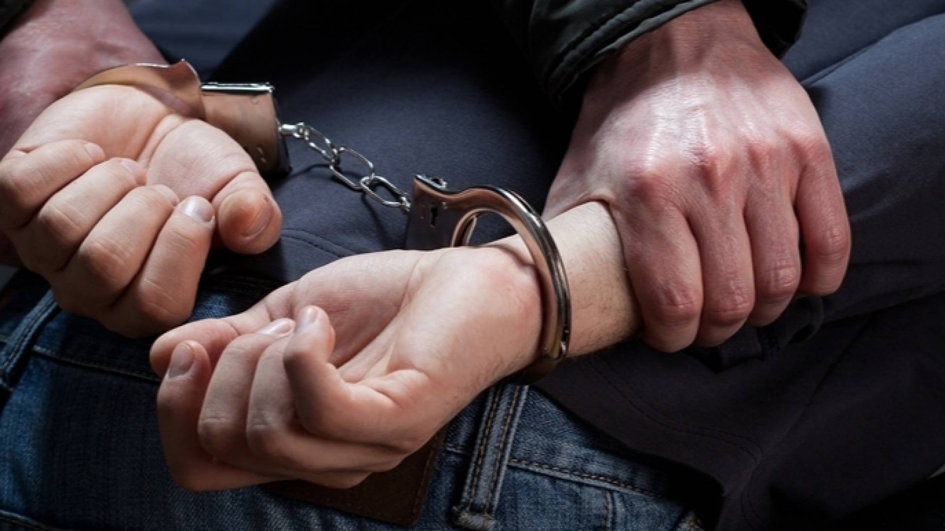 القاء القبض على شخص.. تعبيرية