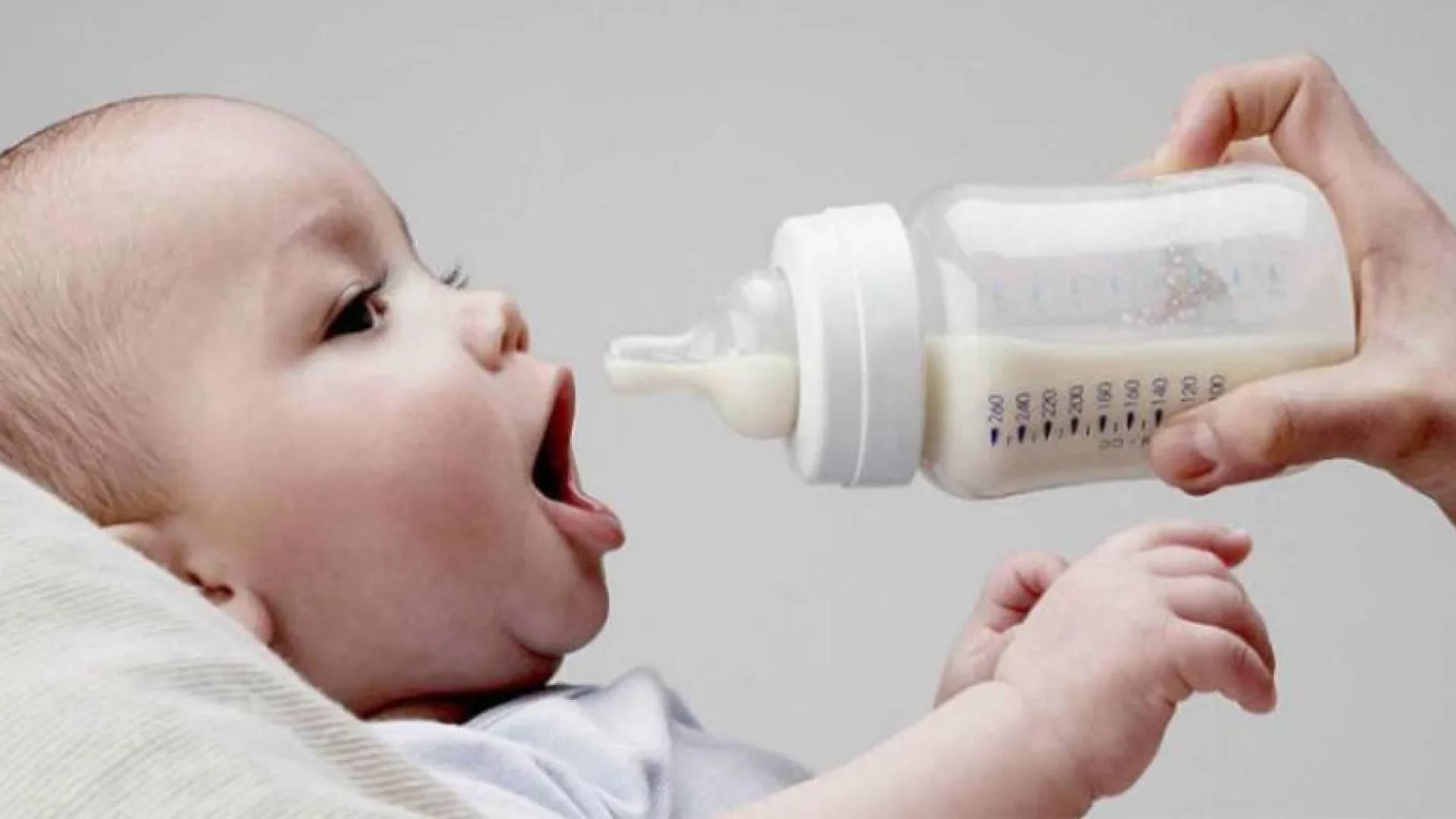 حليب الأطفال