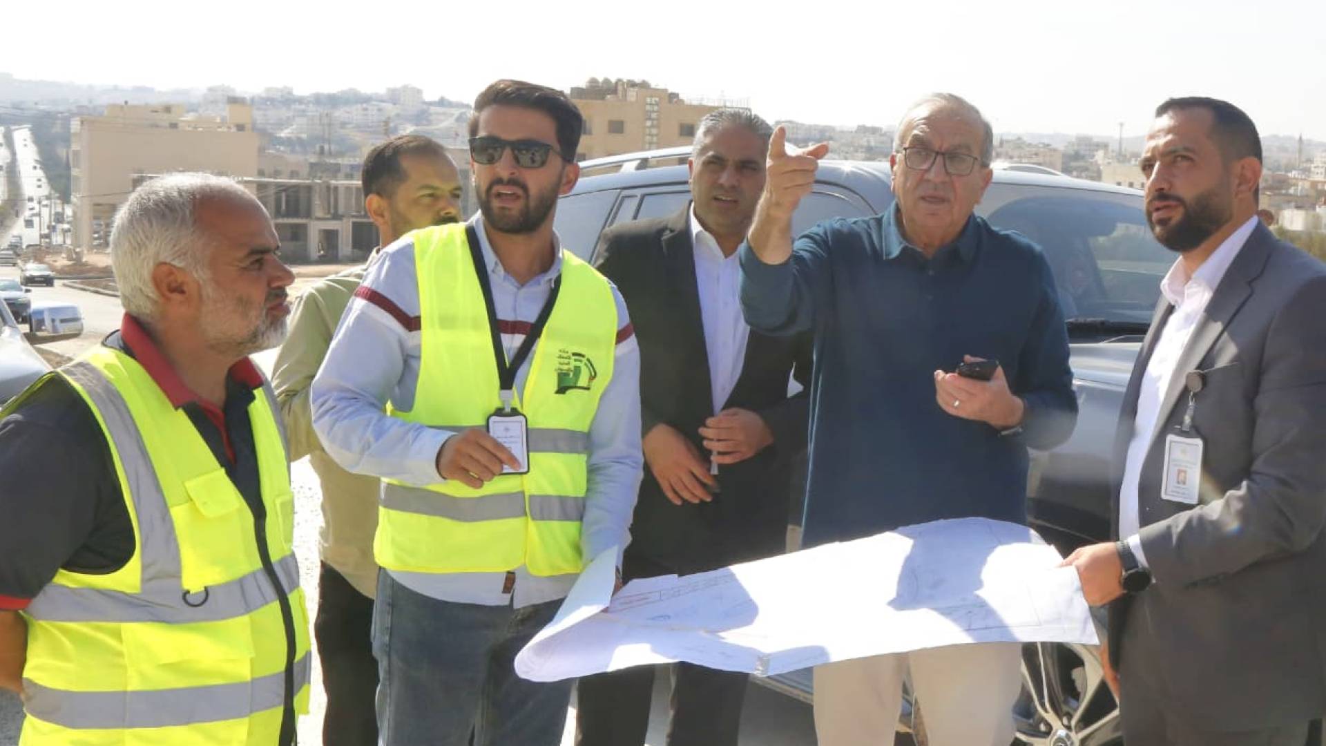 جانب من جولة وزير الاشغال