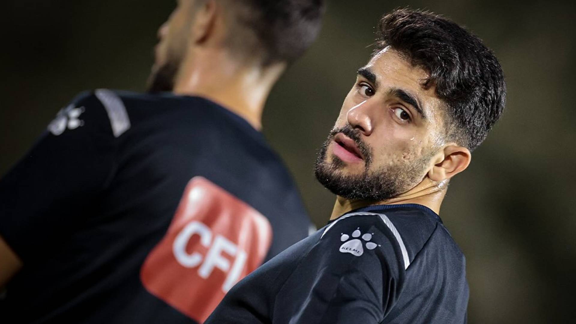 اللاعب عامر جاموس