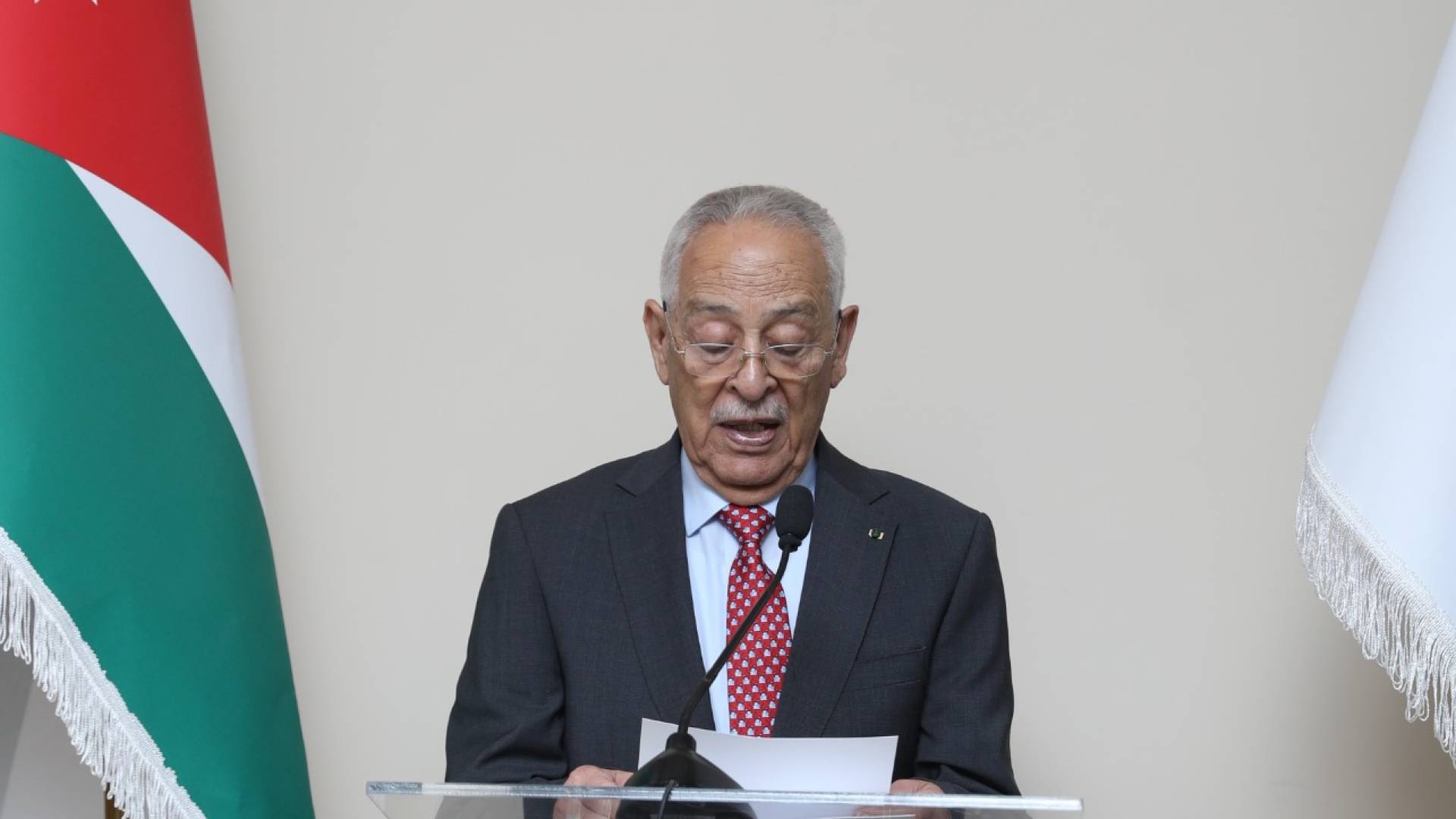 العيسوي يرعى فعاليات يوم طبي مجاني في نادي خريجي الكلية العلمية الإسلامية بعنوان صحة العمر الذهبي