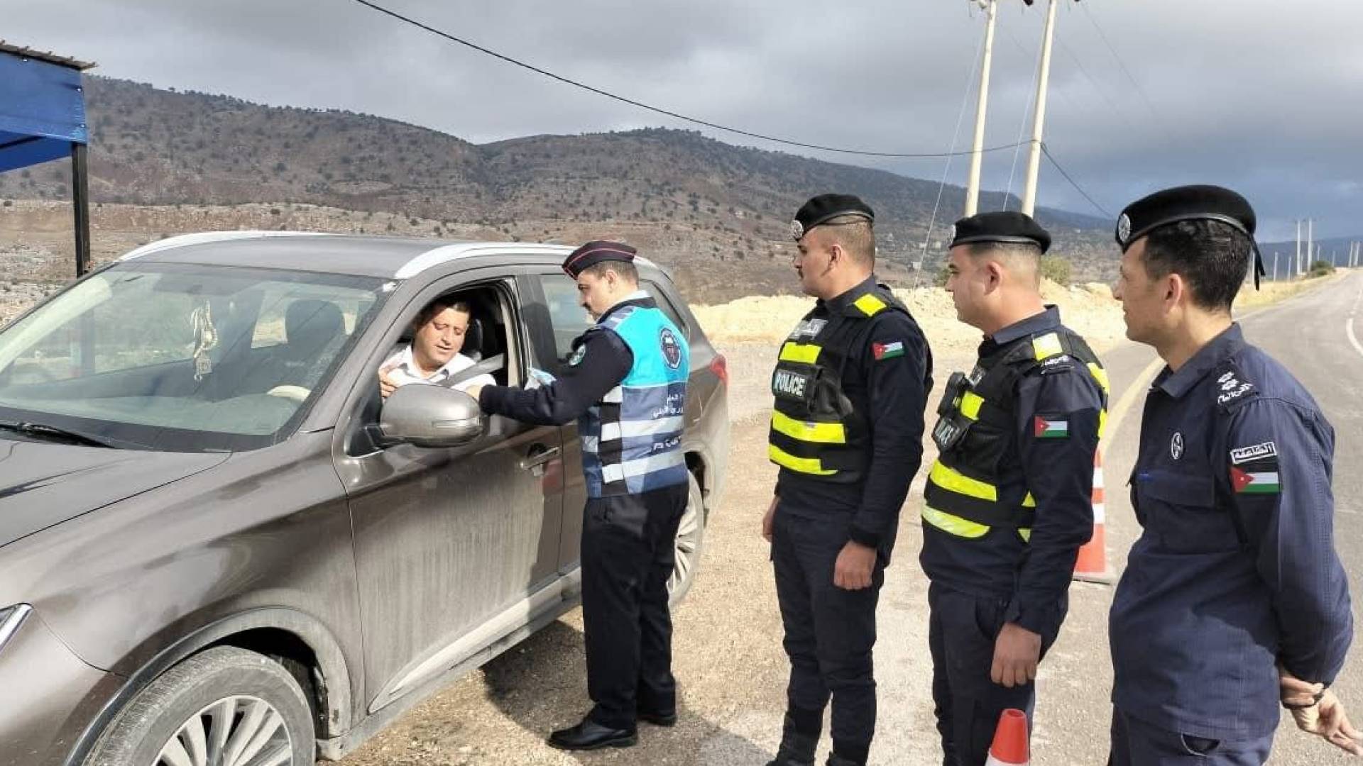 "الأمن العام" يواصل حملة شتاء آمن: تفقد جاهزية المركبات قبل دخول فصل الشتاء