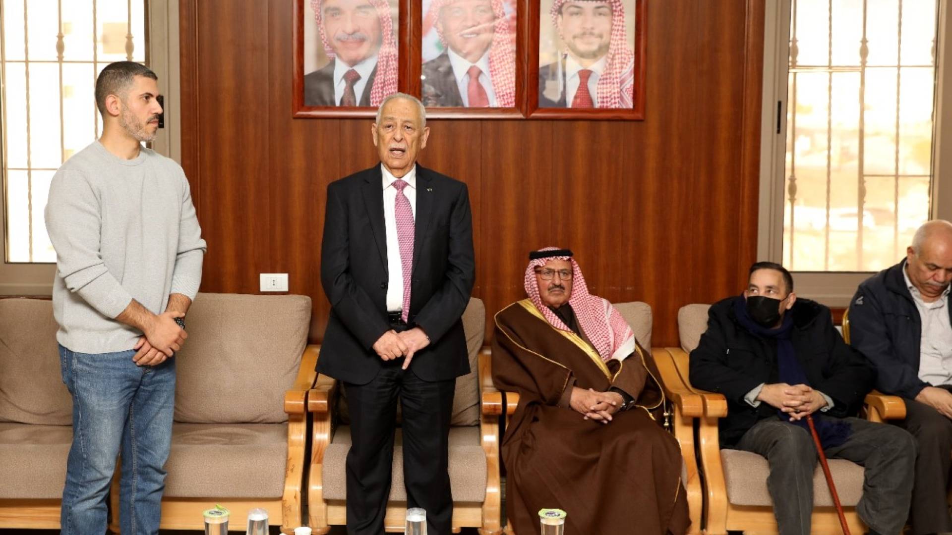 مندوبا عن الملك وولي العهد. العيسوي يعزي الجلامدة والمعايطة