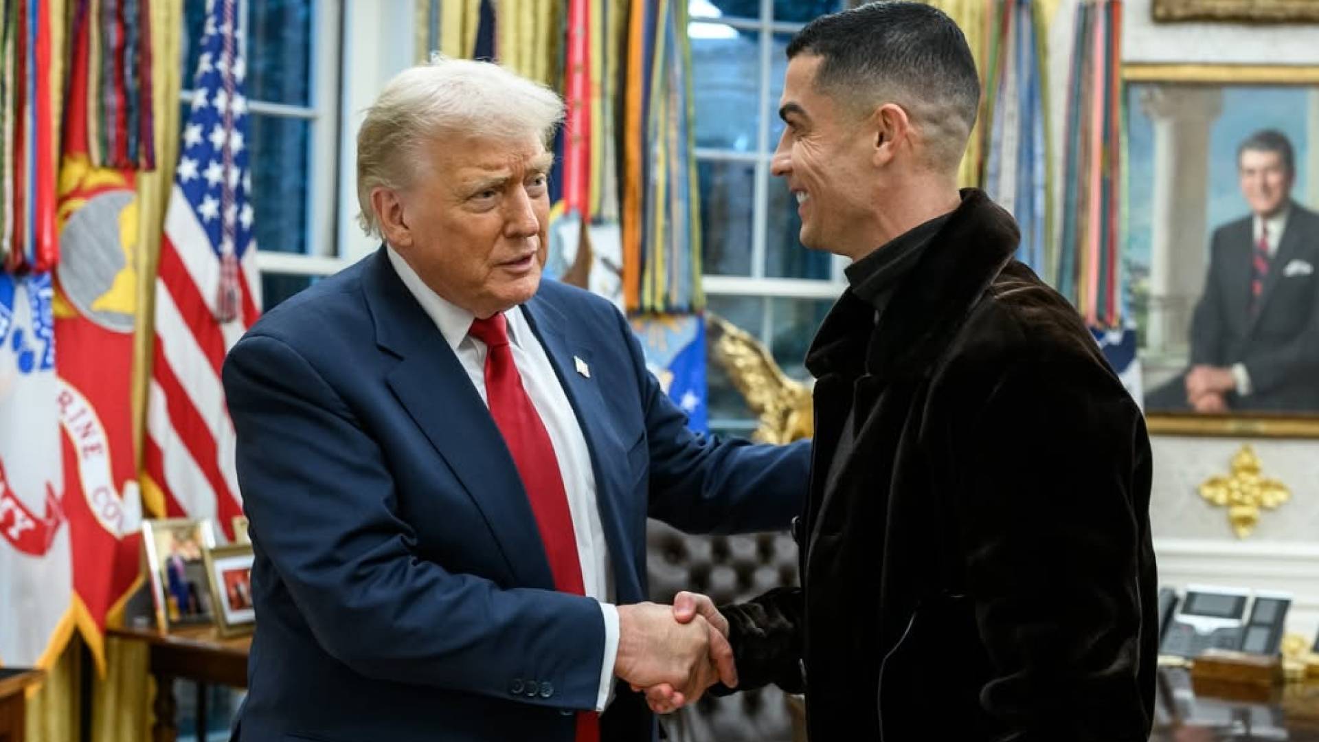 نجم كرة القدم كريستيانو رونالدو ودونالد ترمب