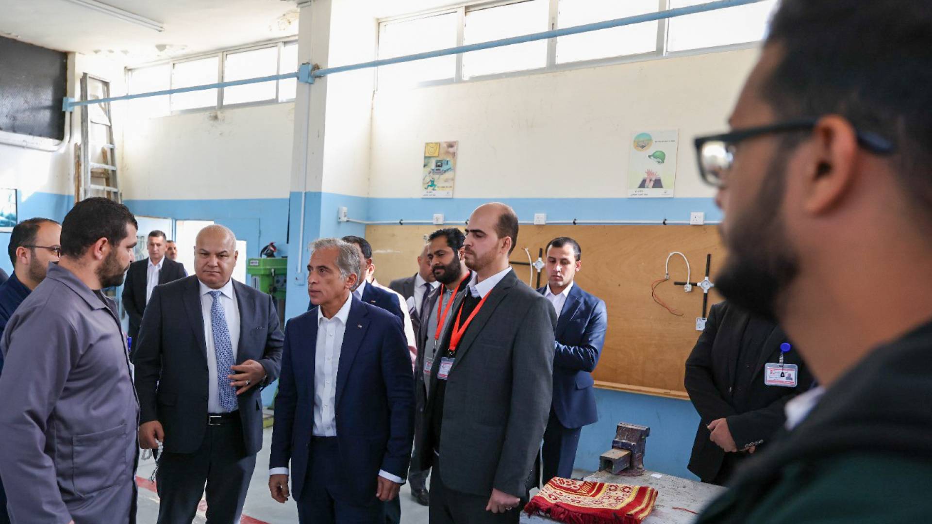زيارة رئيس الوزراء لمعهد التدريب المهني في الهاشمية