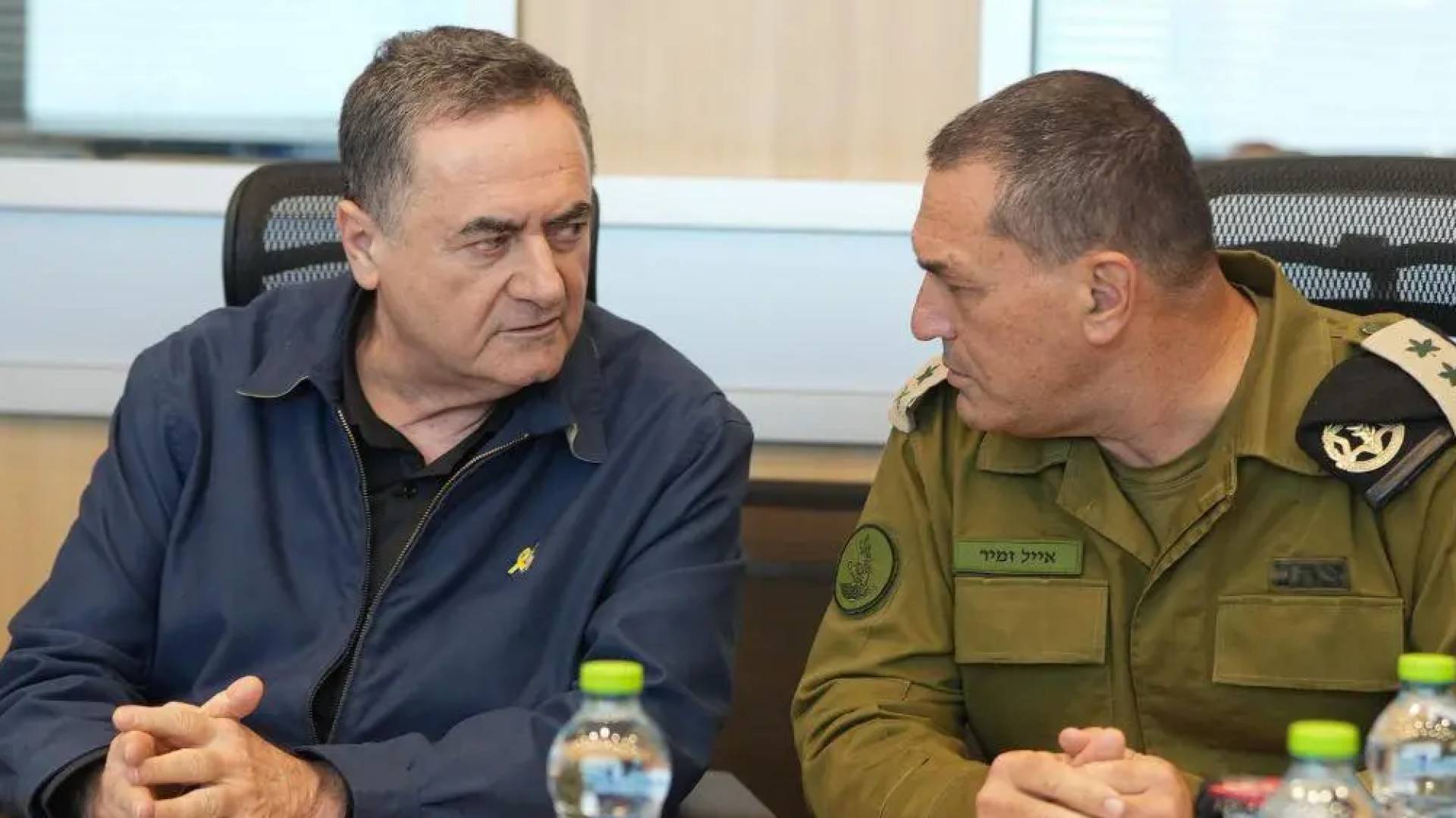 ئيس أركان جيش الاحتلال، إيال زامير و وزير الجيش، يسرائيل كاتس
