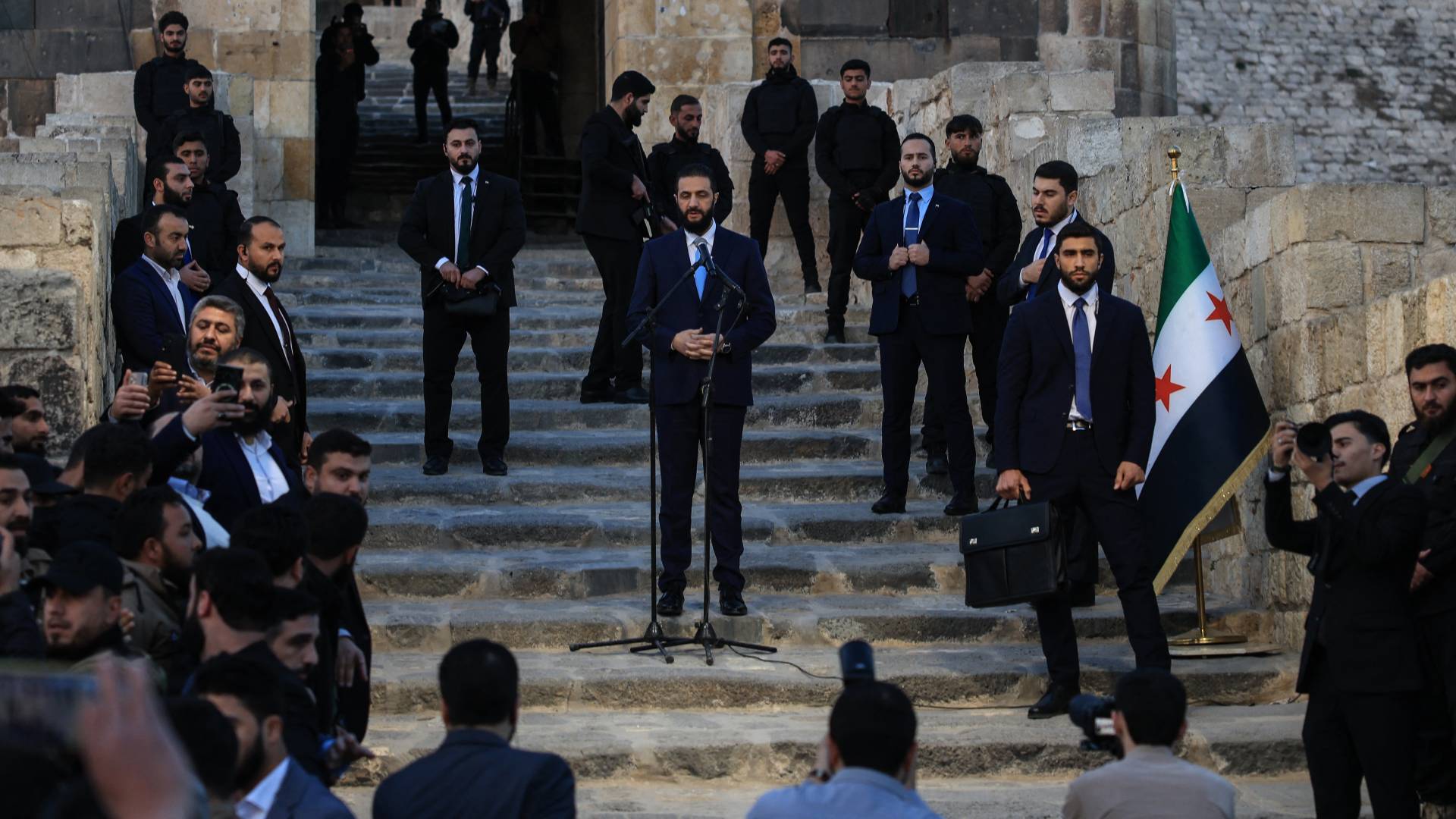 الرئيس السوري أحمد الشرع في حلب