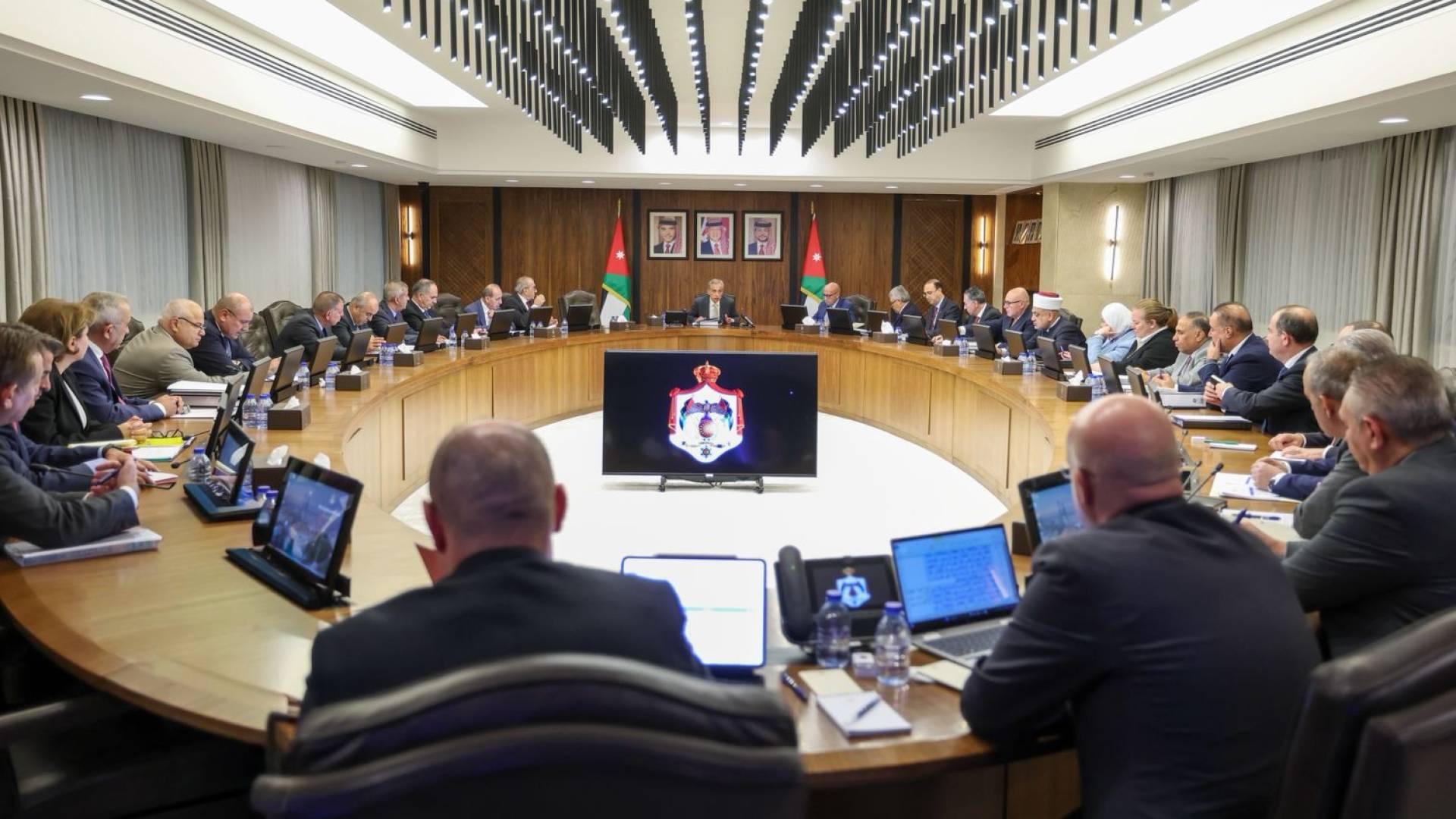 مجلس الوزراء