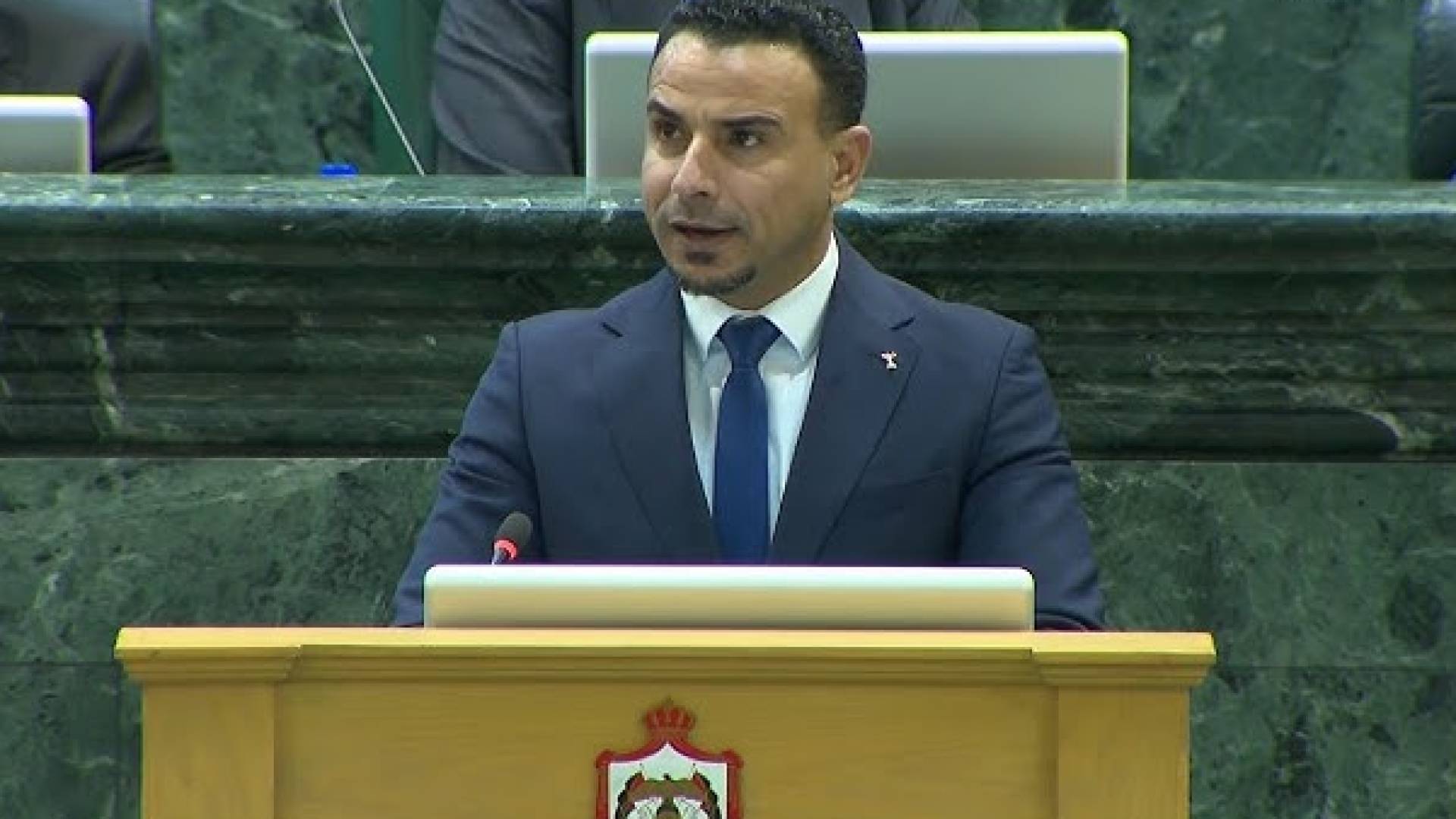 النائب احمد شديفات