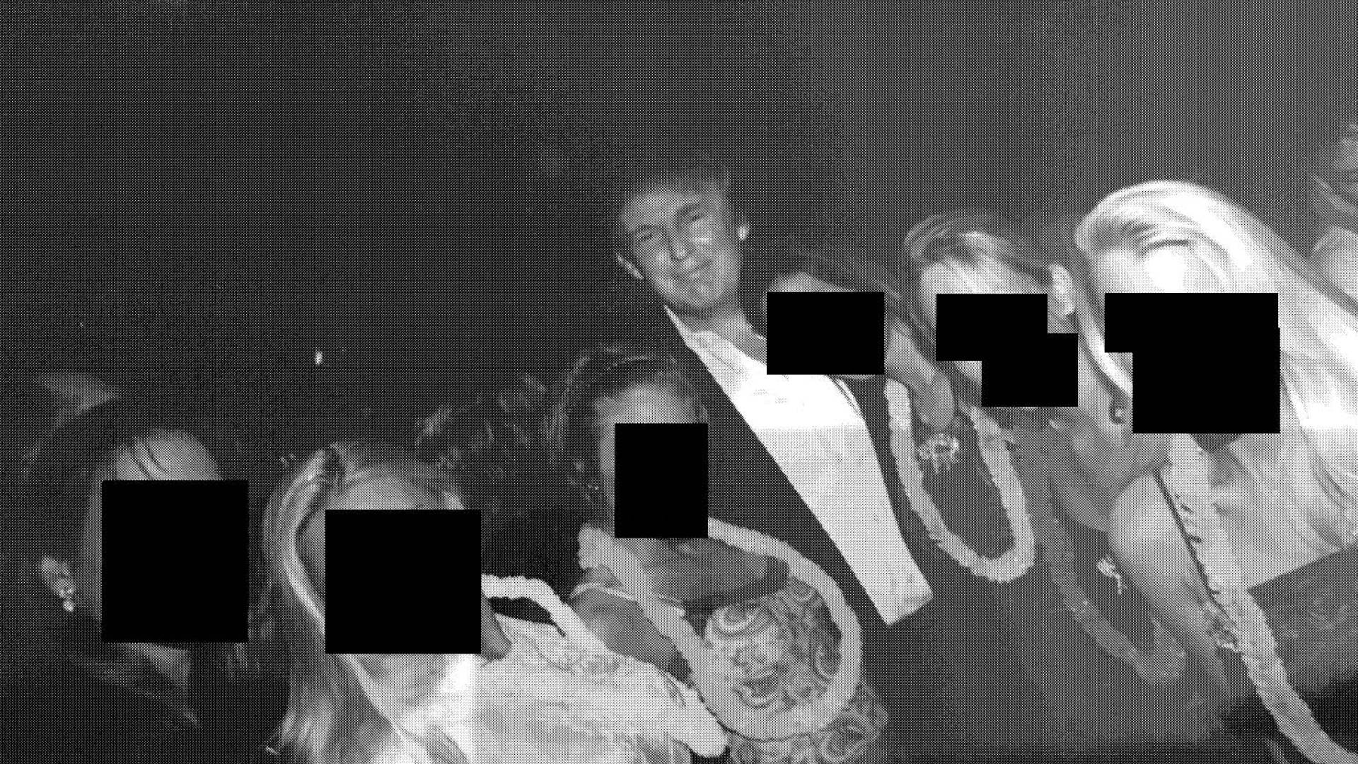 احدى الصور لترمب التي تم نشرها من قبل الديمفراطيين