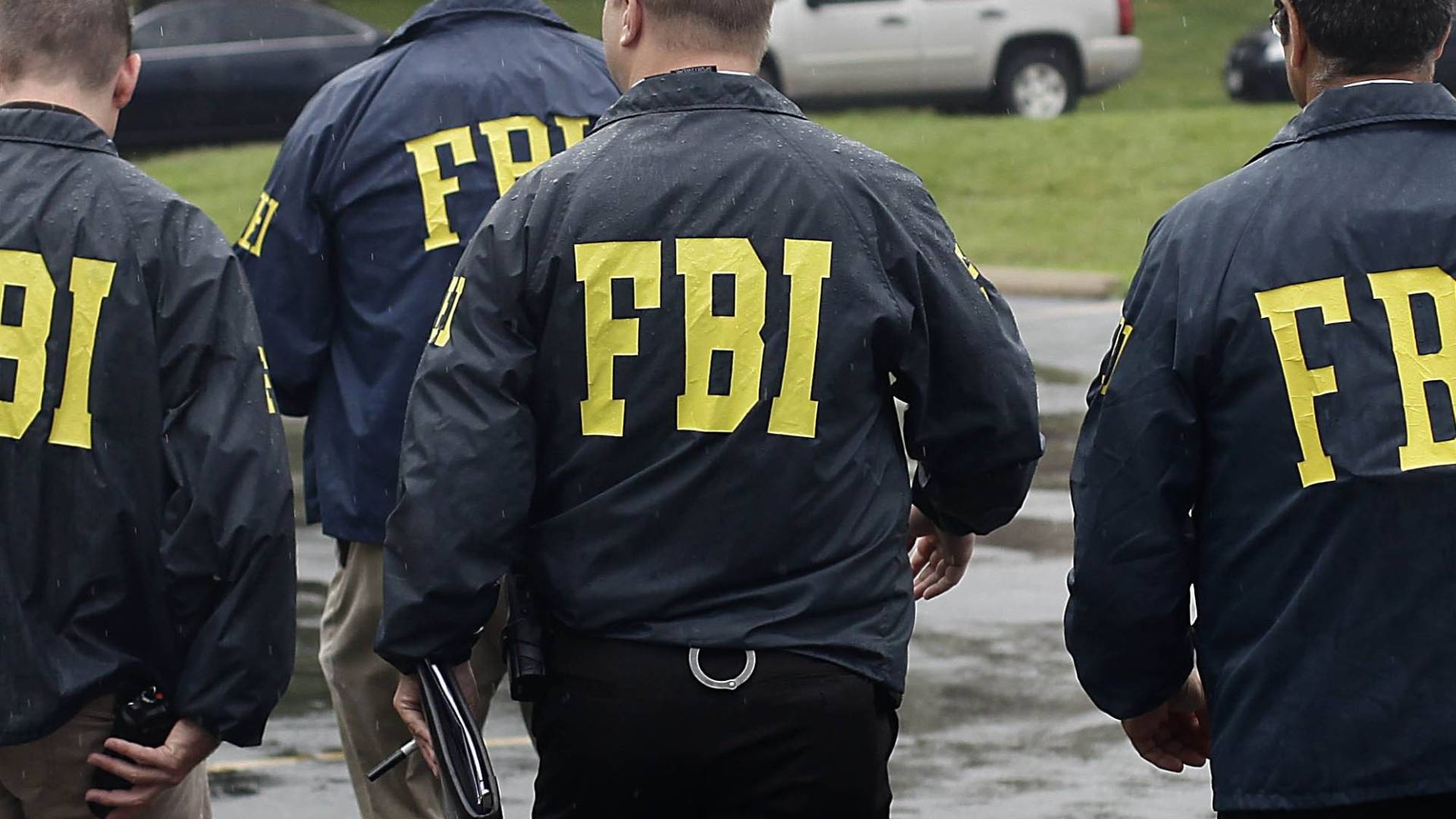 مكتب التحقيقات الفيدرالي (FBI)