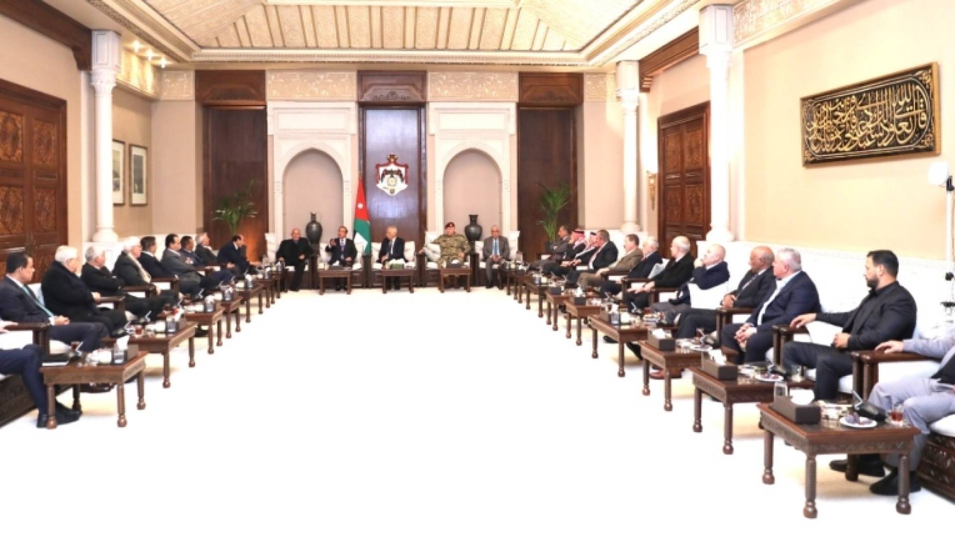 خلال لقاء العيسوي مع المتقاعدين العسكريين