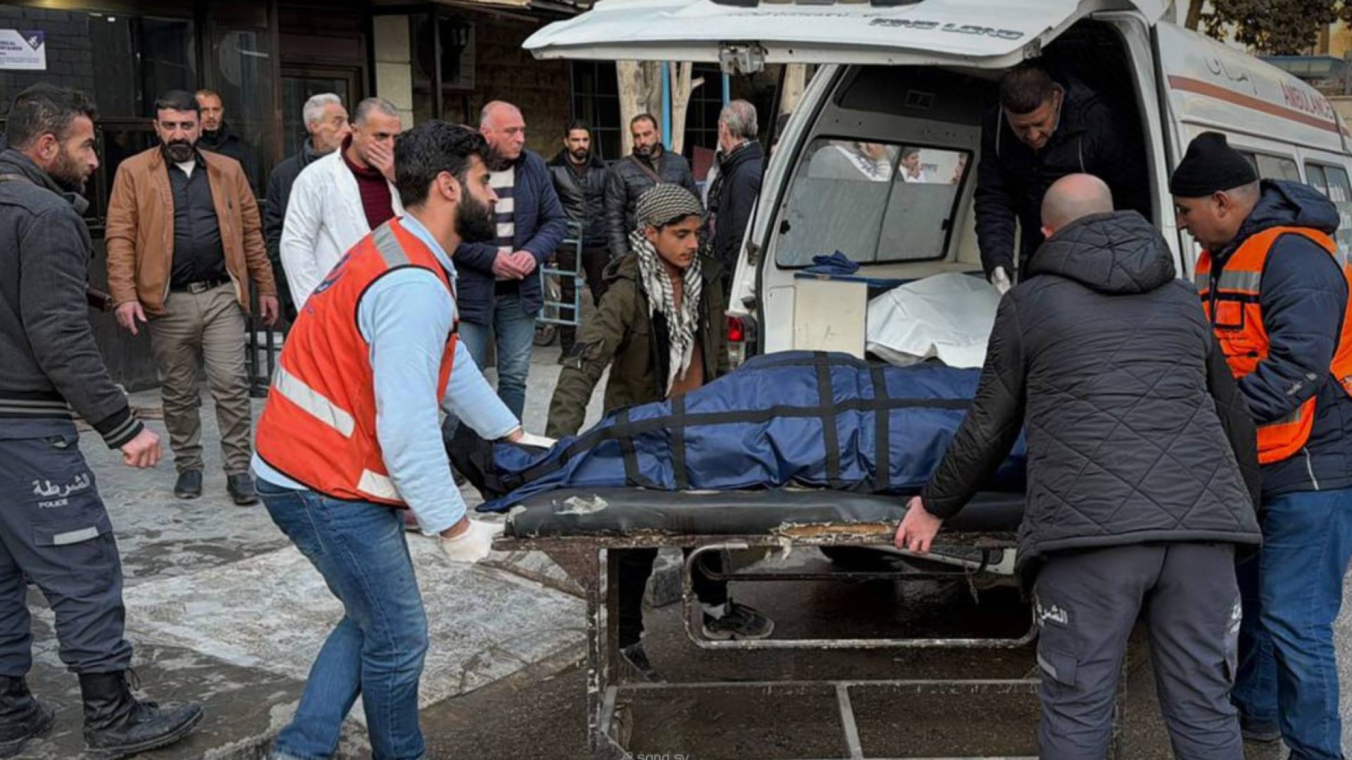 سيارة الدفاع المدني السوري