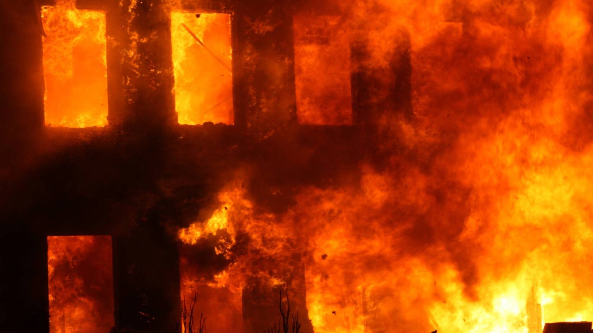 حريق داخل منزل -ارشيفية