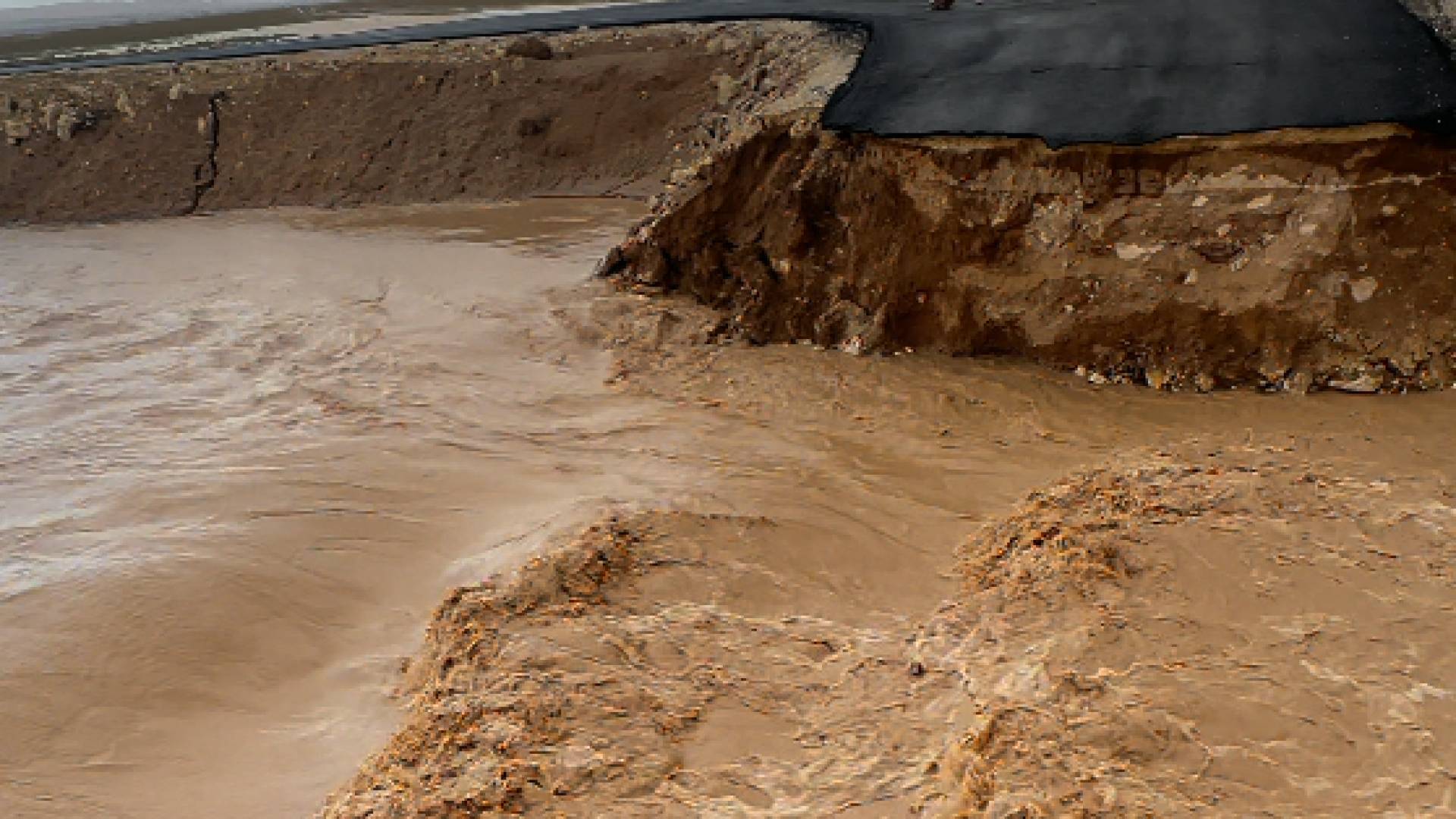 انهيار شارع القنيطرة