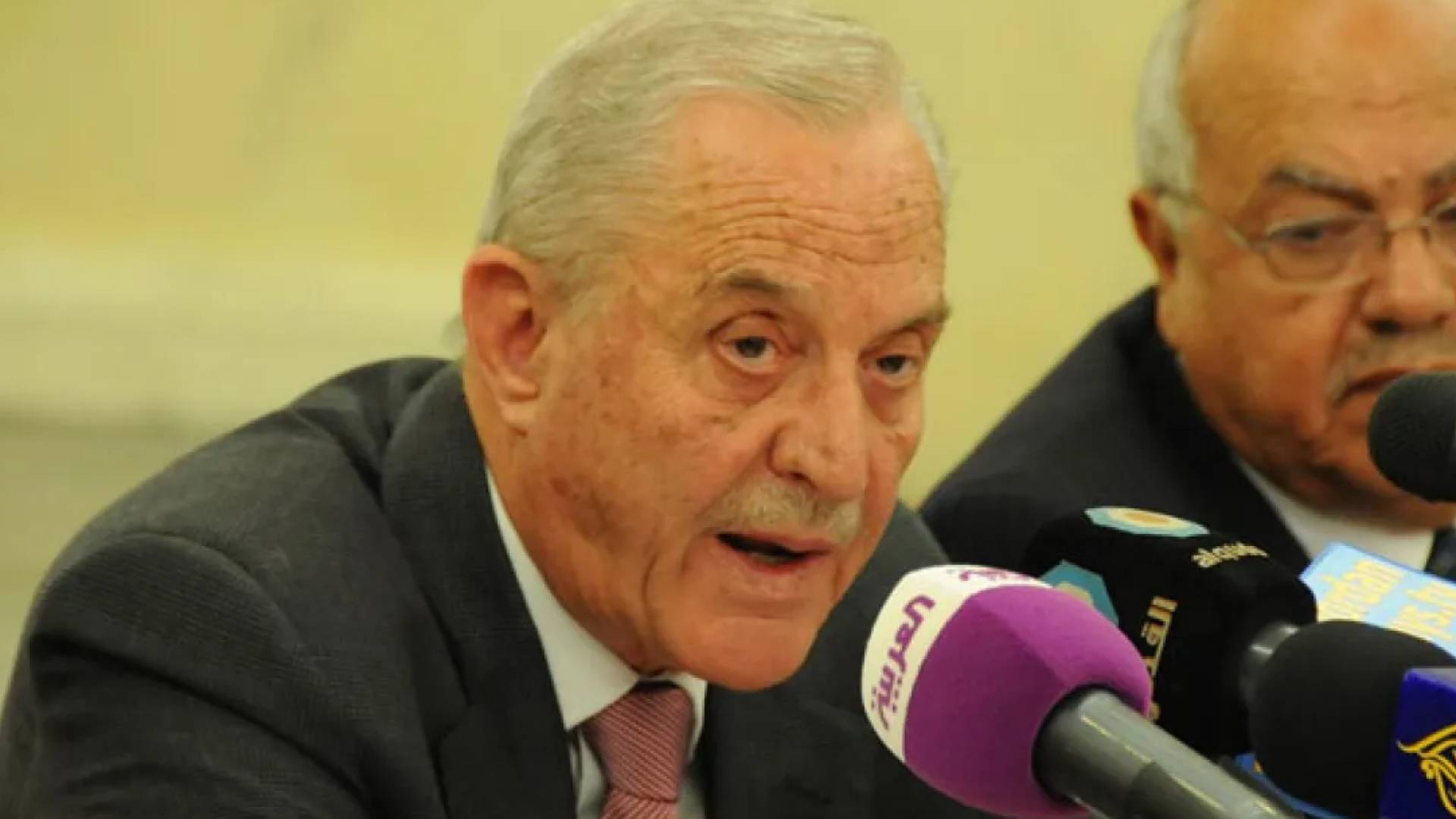 رئيس الوزراء الأسبق أحمد عبيدات