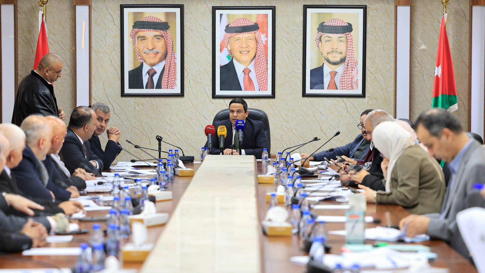 "الطاقة النيابية"