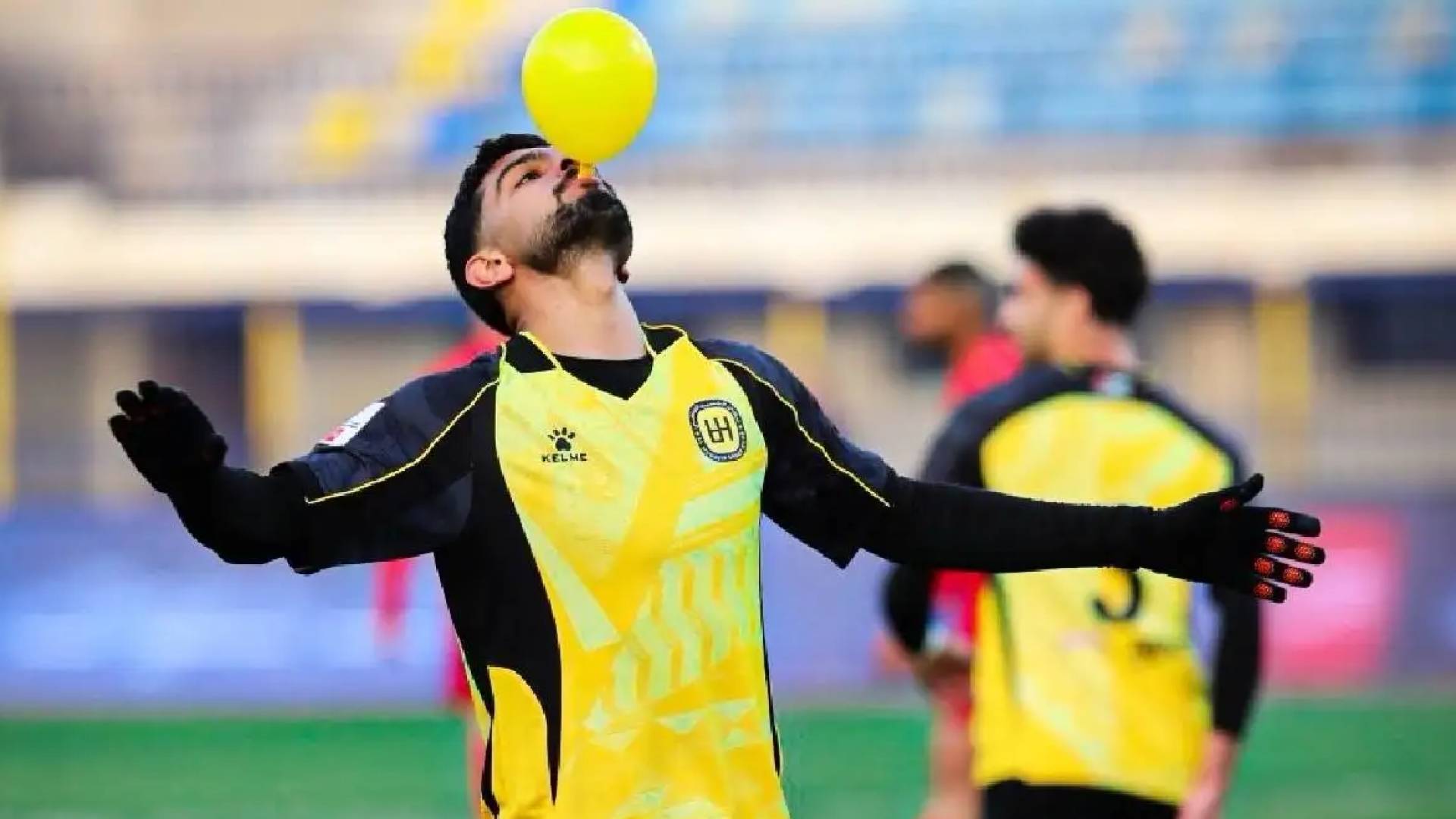 خروبة يحتفل بهدفه