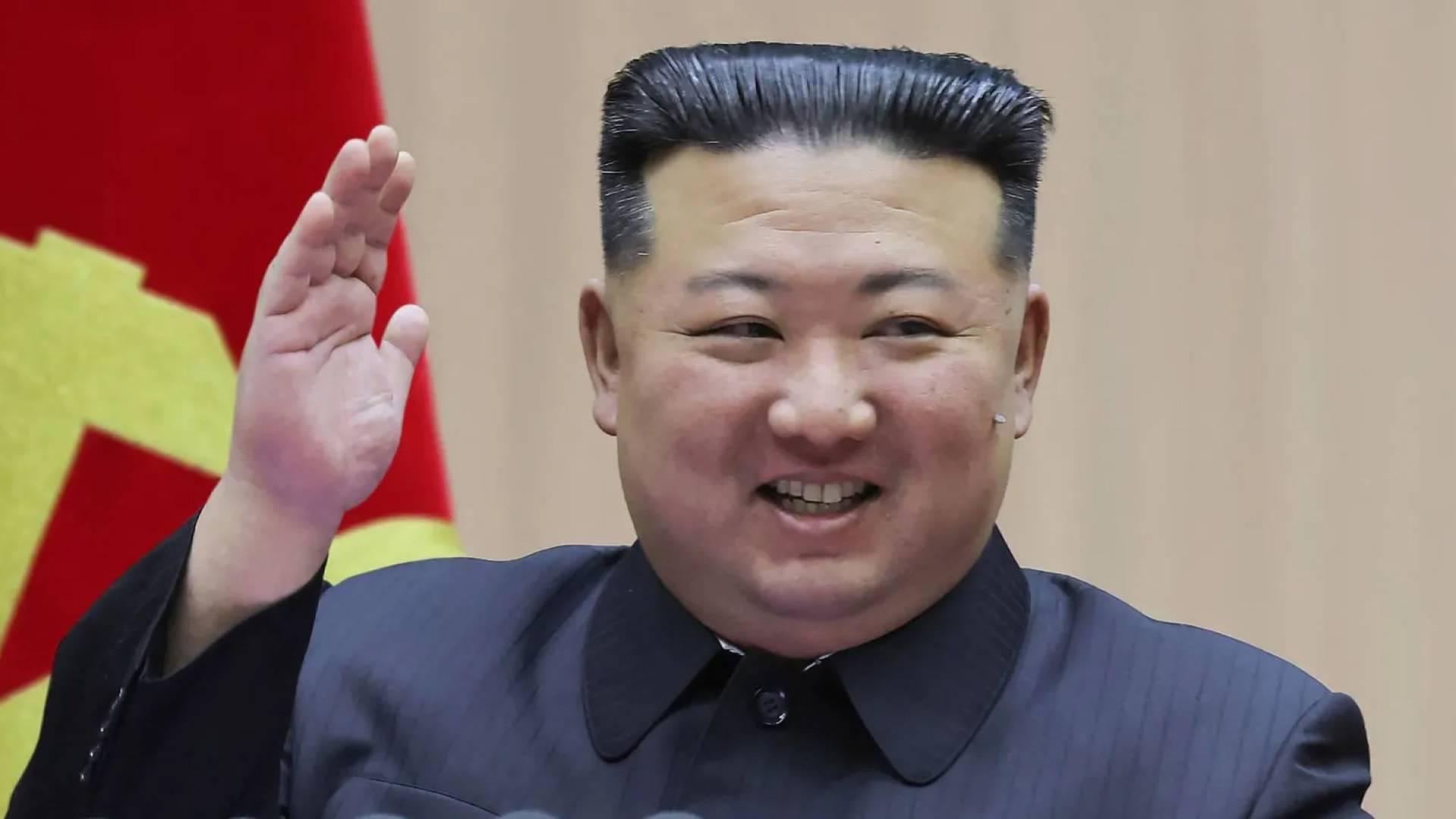 رئيس كوريا الشمالية كيم جونج اون
