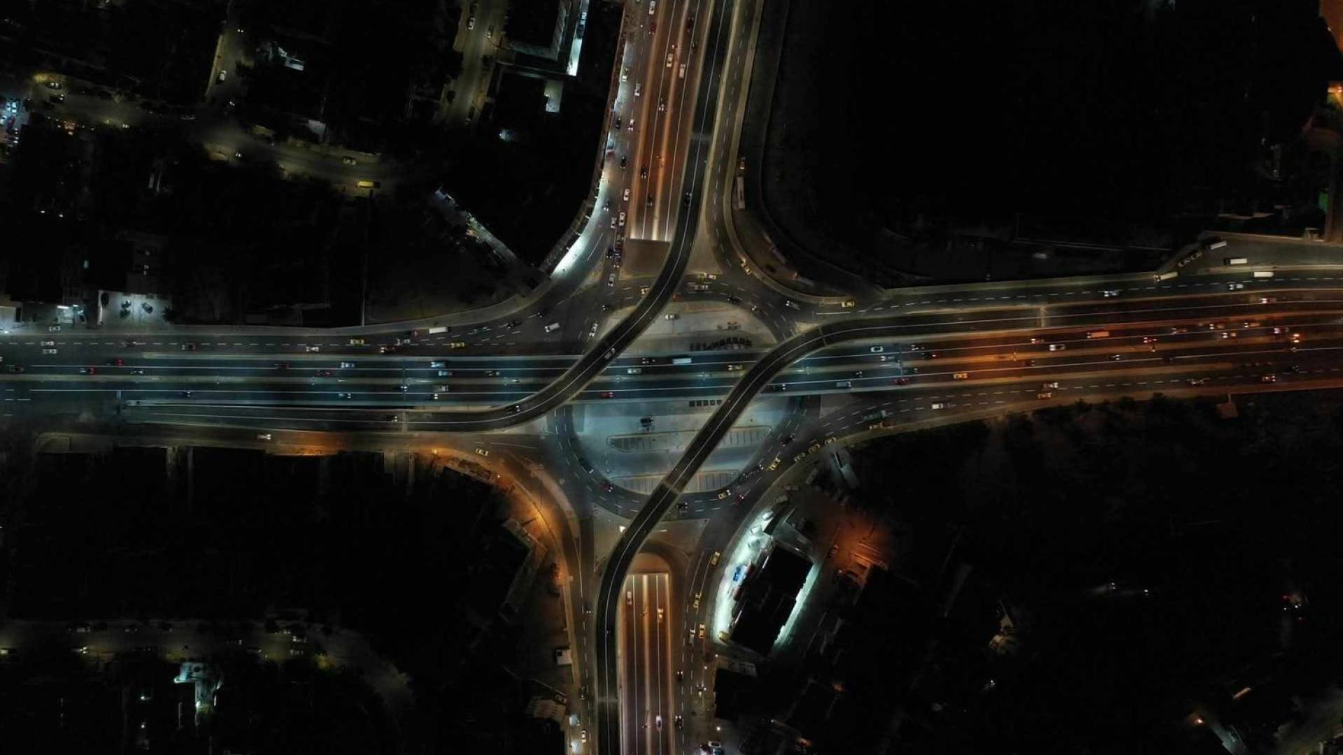 صورة تعبر عن الطرق في العاصمة عمان