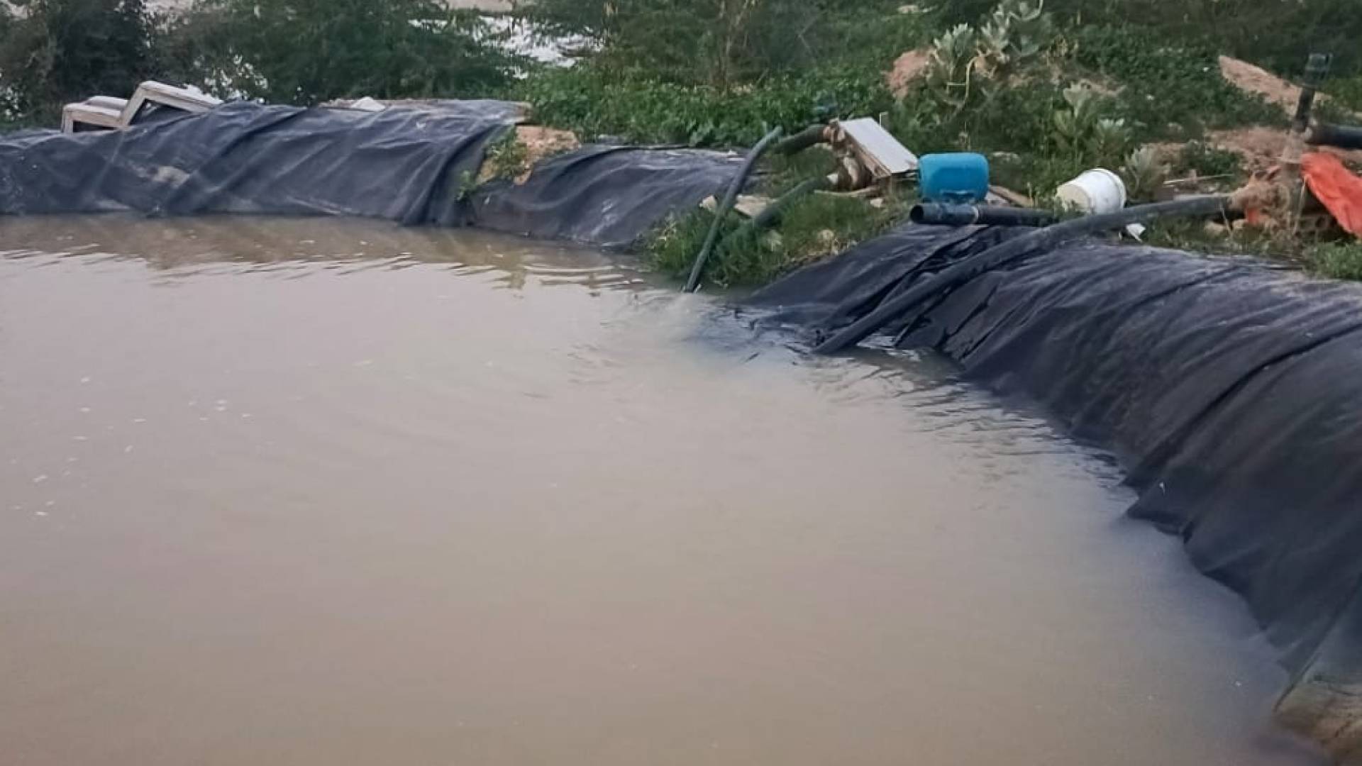 وزارة المياه: حملة أمنية كبيرة في الشونة الجنوبية تضبط بئرا مخالفا ومحطة لتحلية وبيع المياه