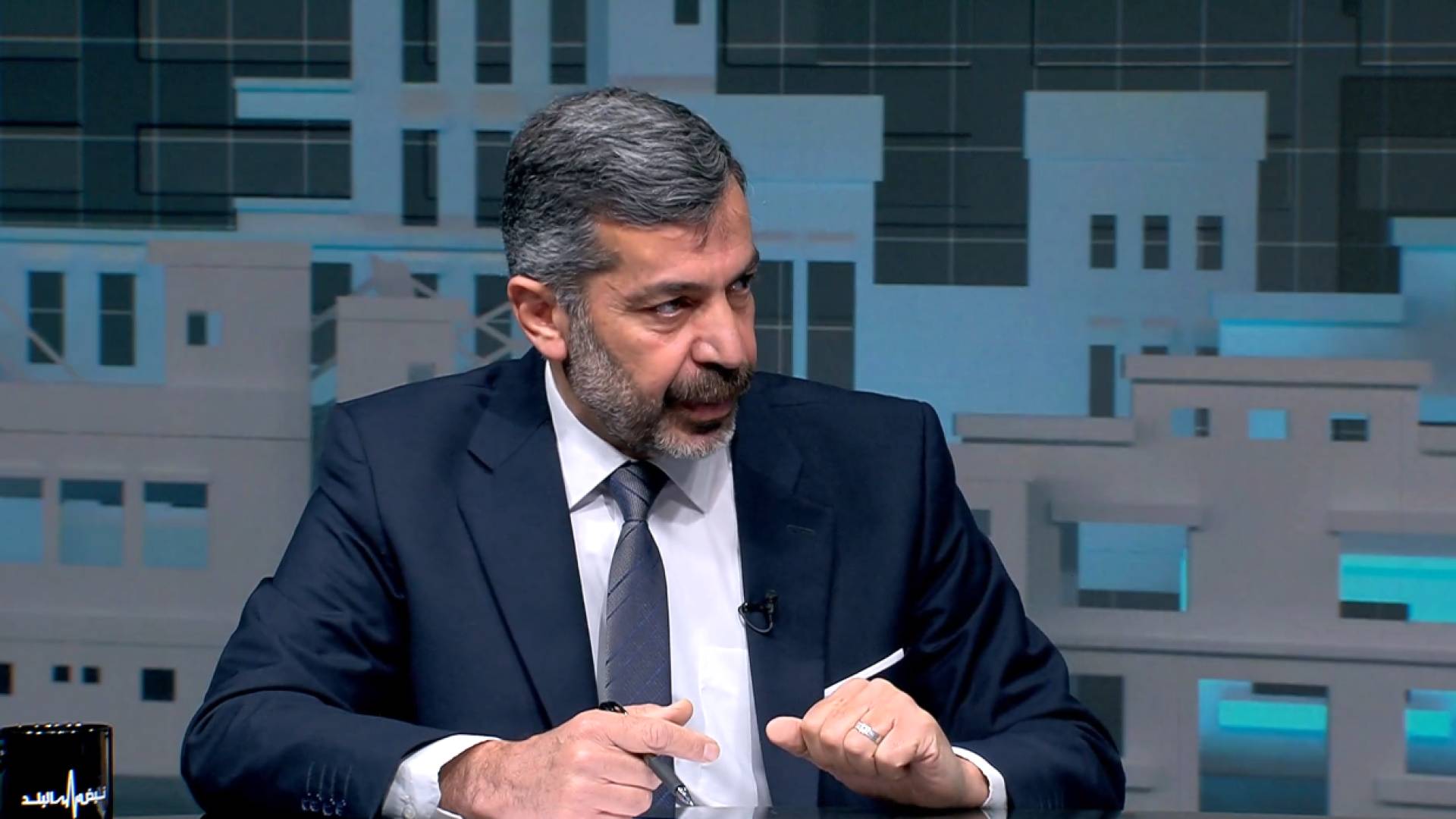 النائب السابق علي الحجاحجة