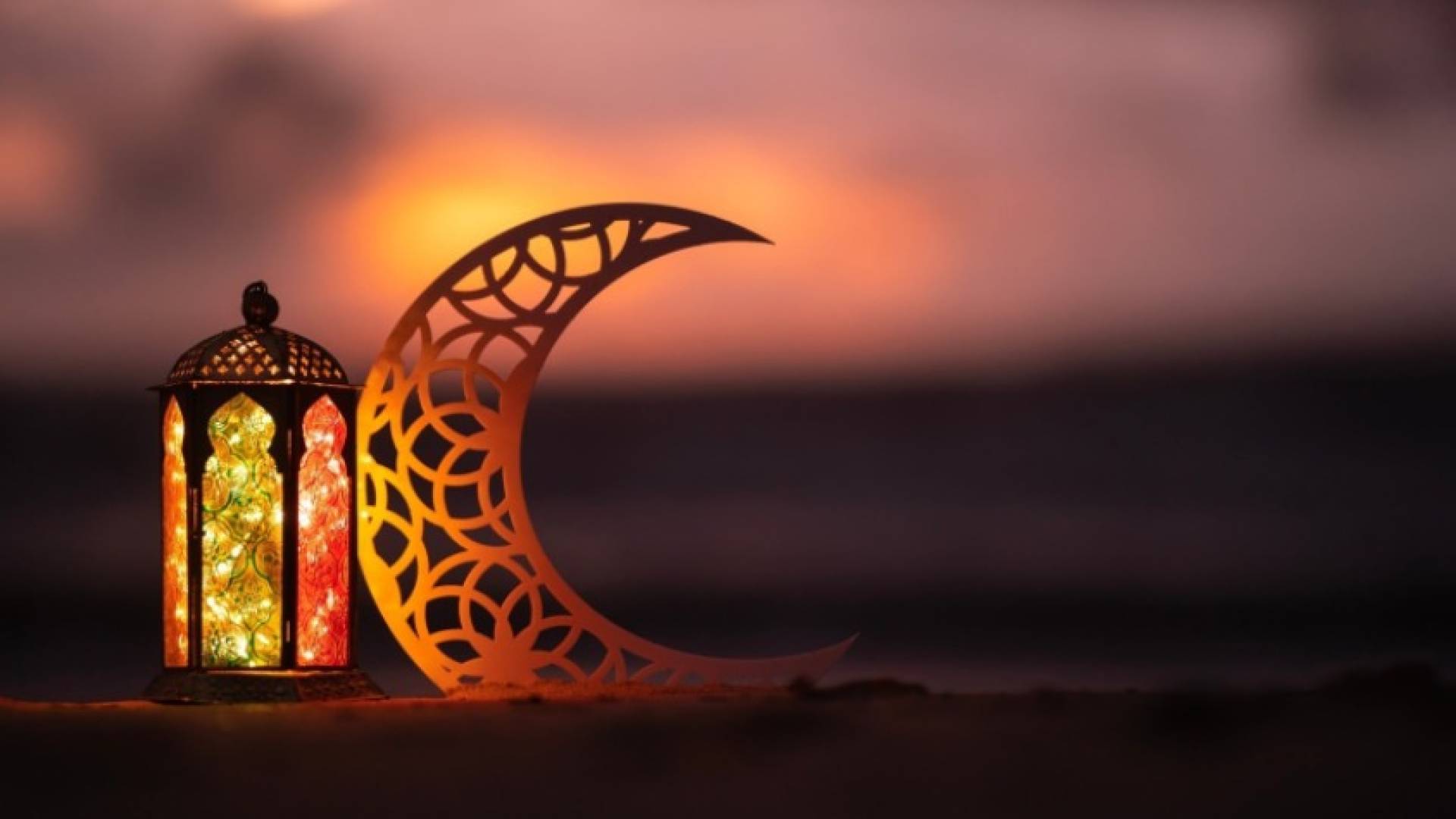 صور لتحري هلال شهر رمضان