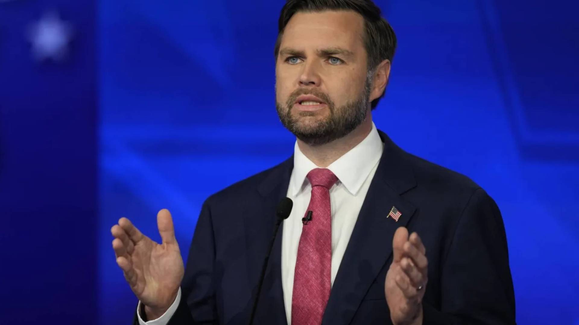 نائب الرئيس الأمريكي جيه دي فانس