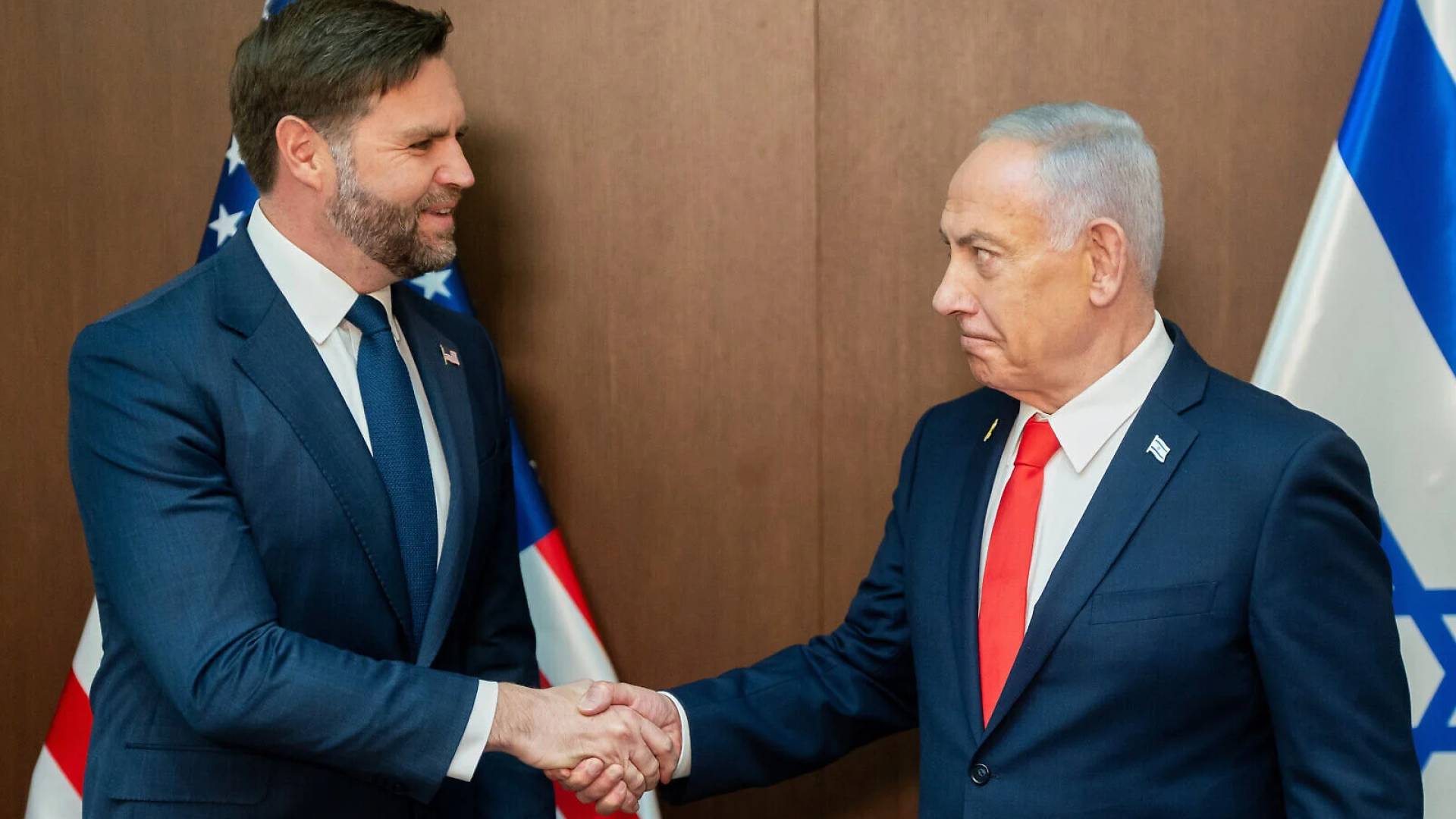 رئيس وزراء الاحتلال بنيامين نتنياهو ونائب الرئيس الأمريكي جي دي فانس