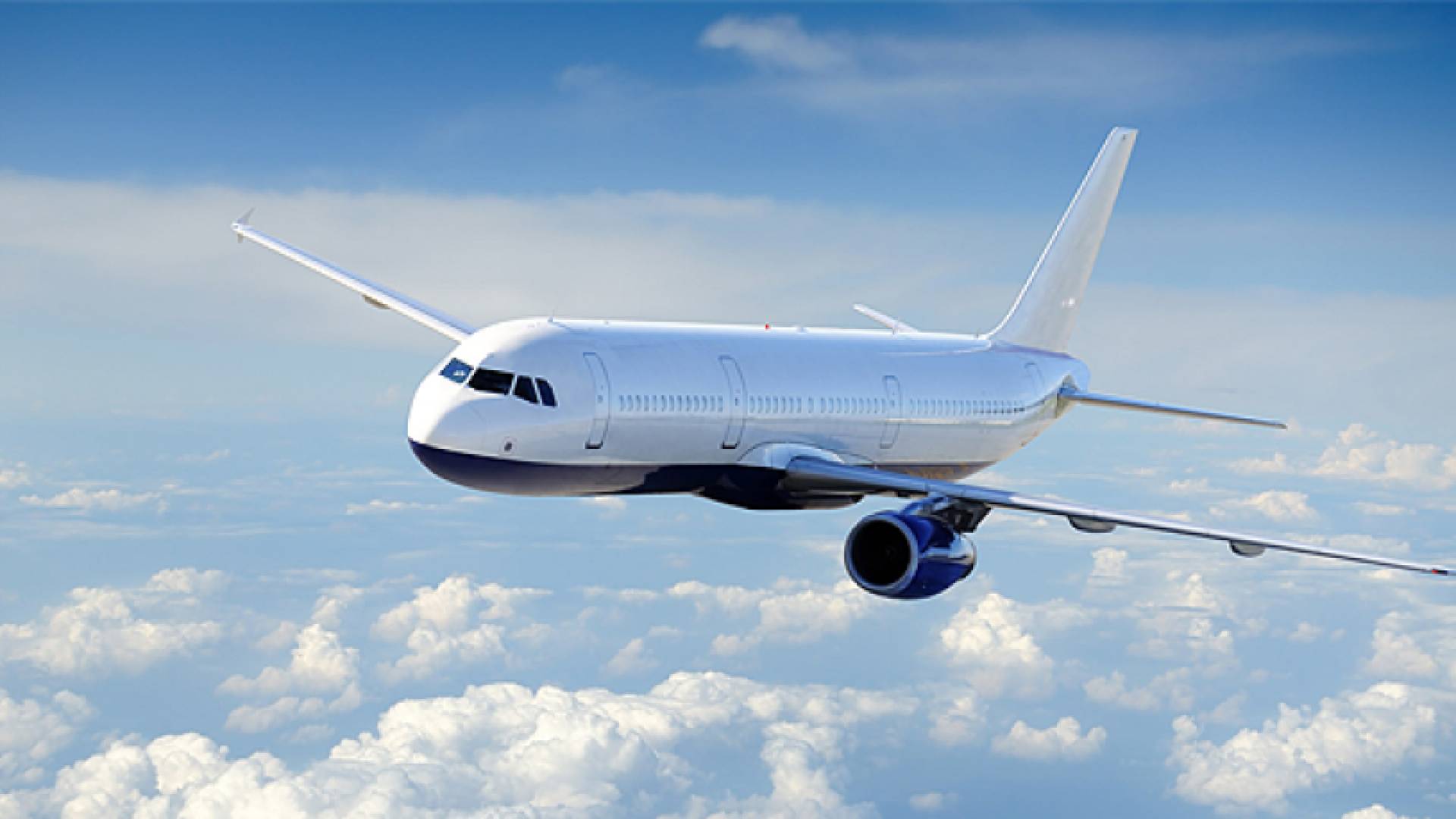 طائرة تجارية