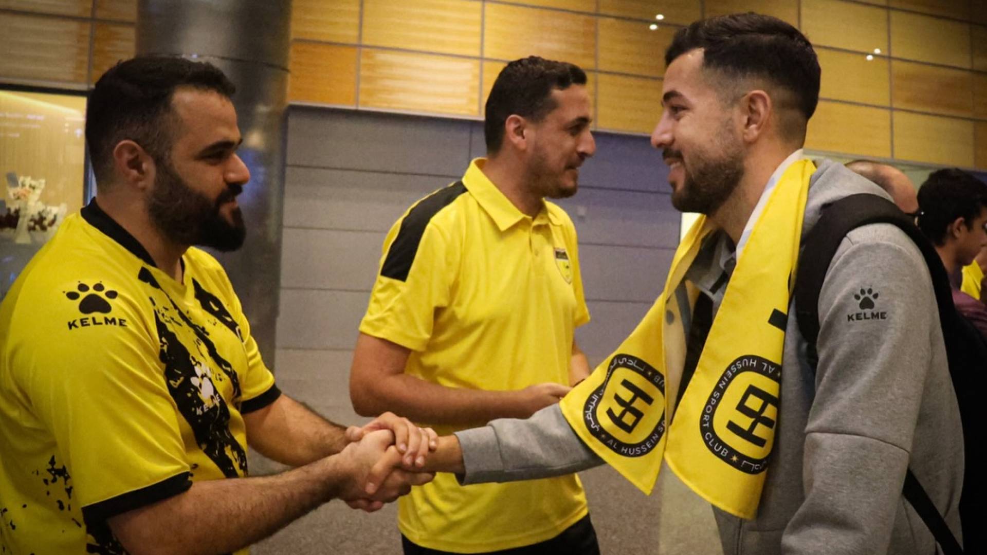 من استقبال بعثة الحسين في قطر