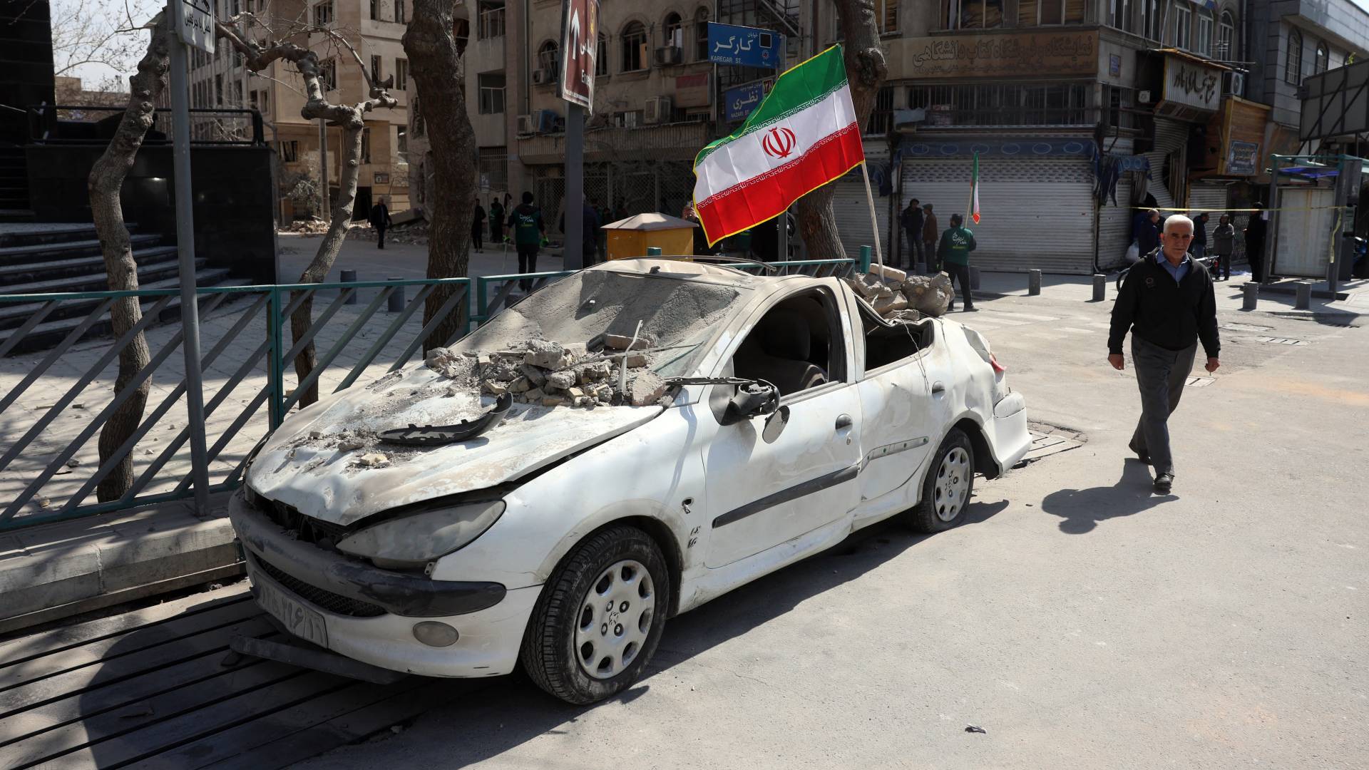 القصف الإسرائيلي على إيران