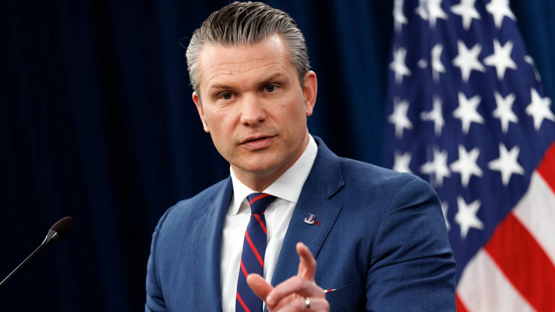 وزير الحرب الأمريكي بيتر هيغسيث