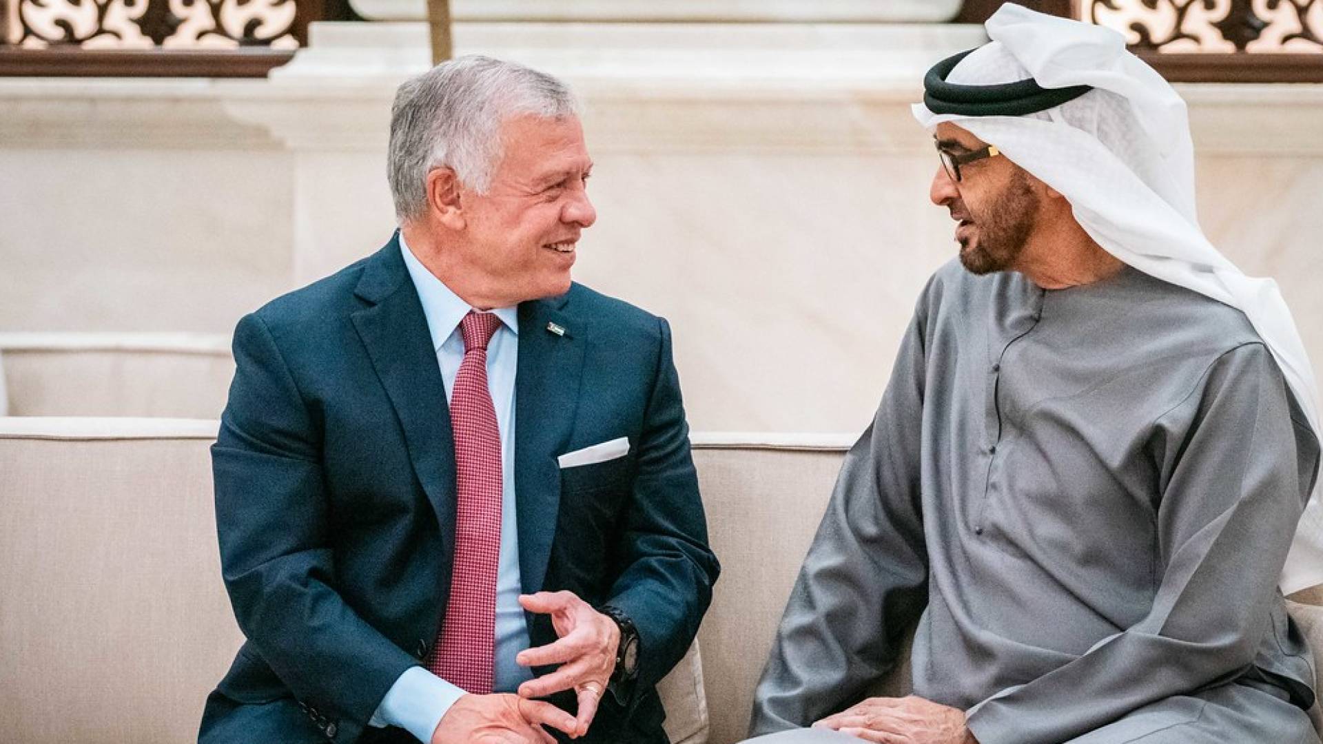 جلالة الملك عبدﷲ الثاني و الشيخ محمد بن زايد آل نهيان، رئيس دولة الإمارات العربية المتحدة