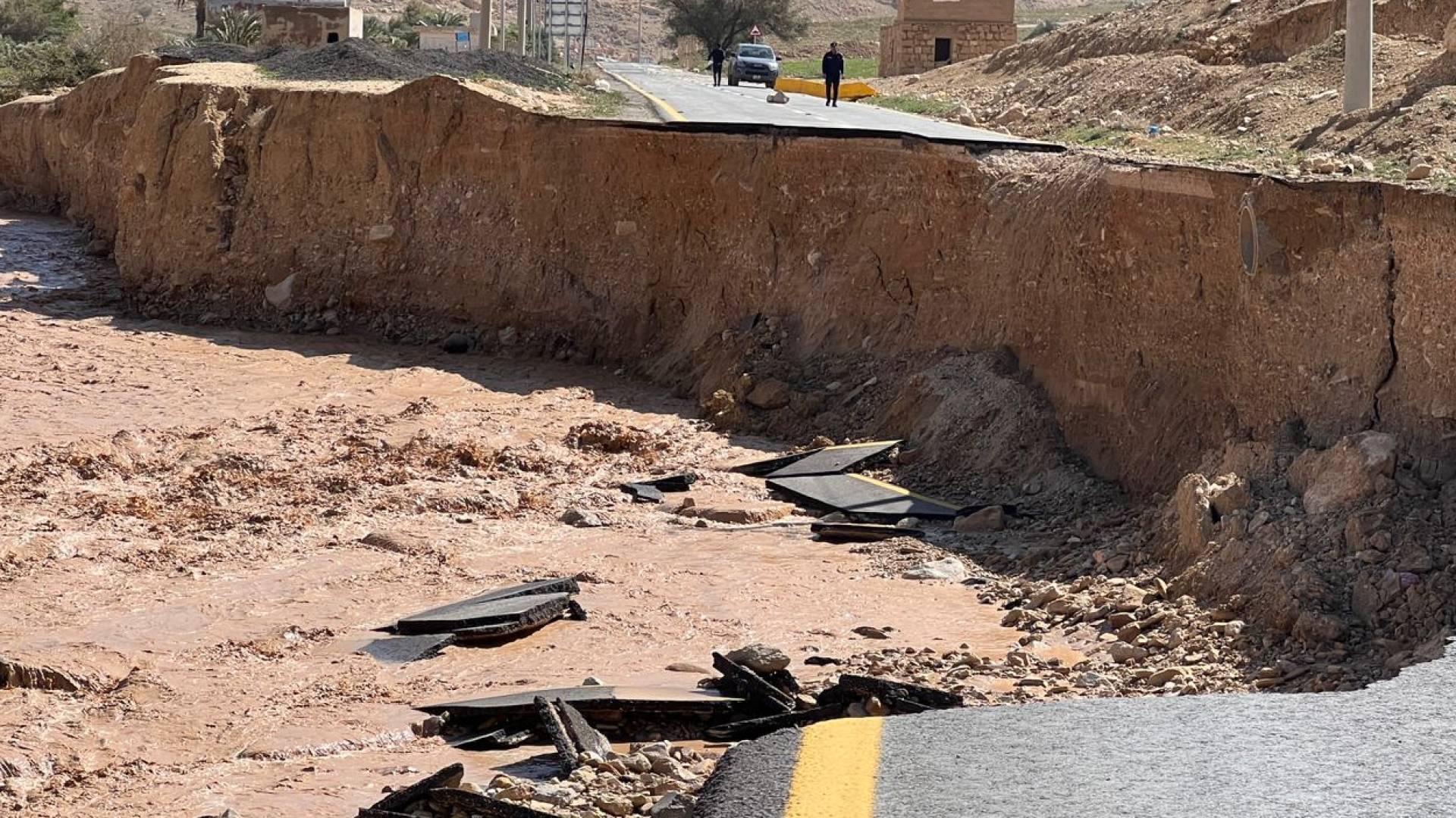 الطريق الرابط بين الطفيلة والكرك في "الشهداء"