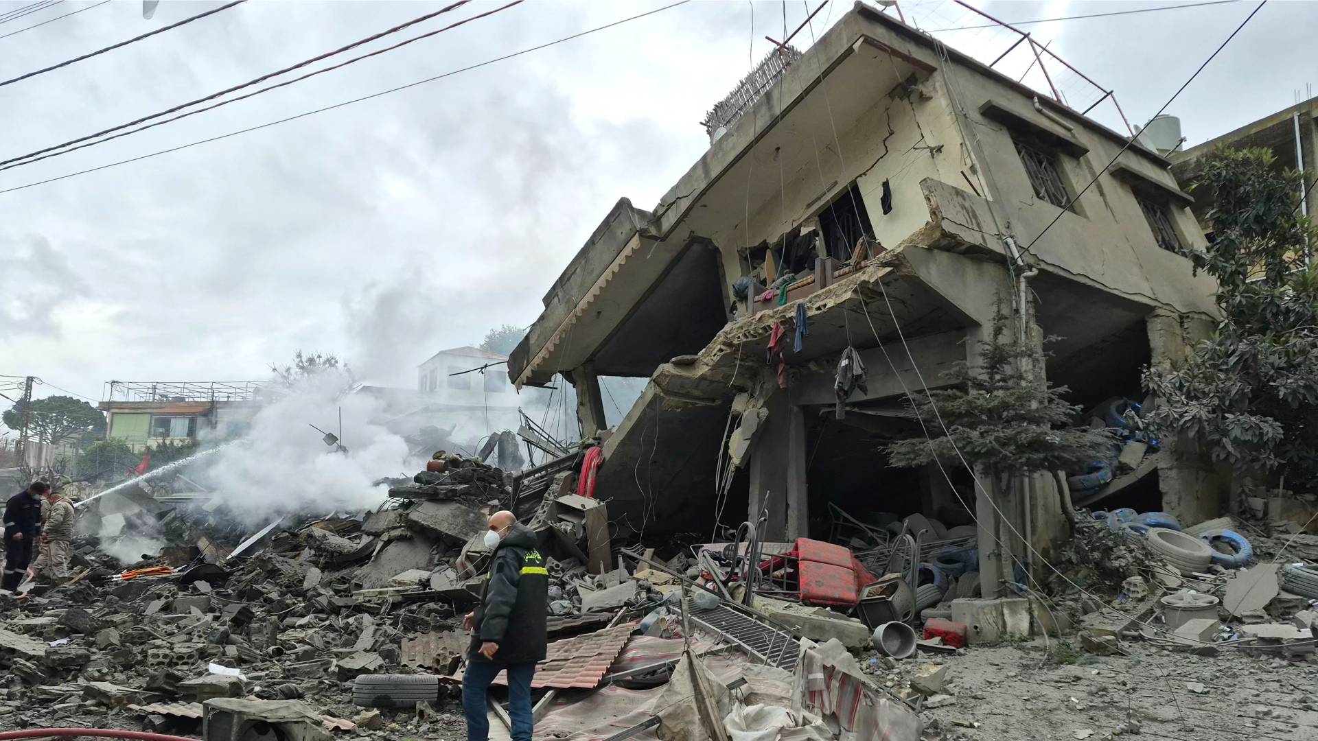 دمار نتيجة غارات