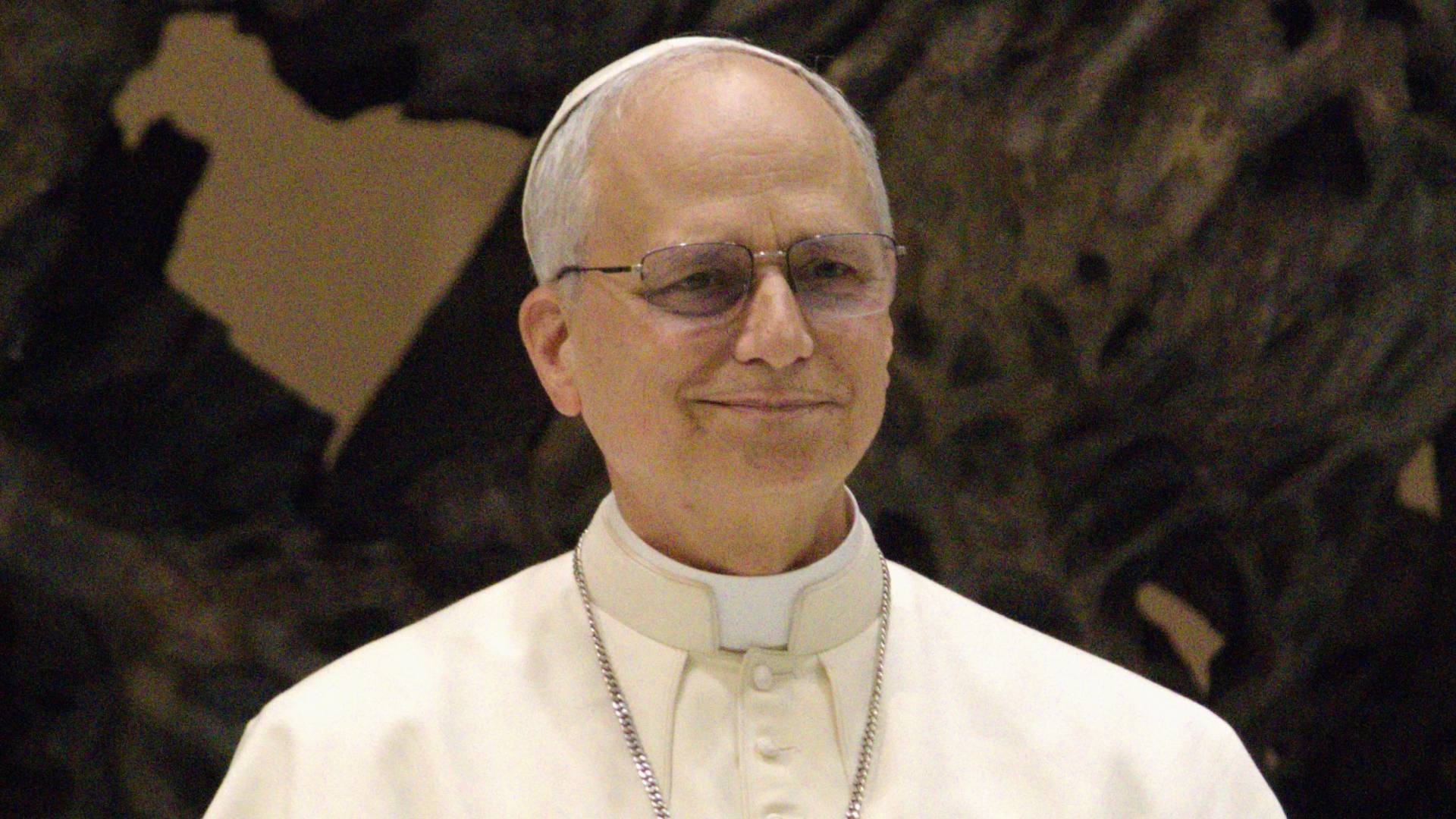 بابا الفاتيكان لاون الرابع عشر